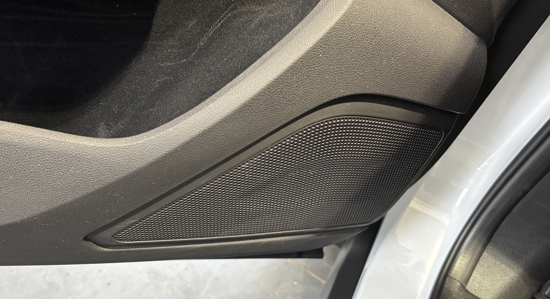 Bild 40 - Koleos INITIALE PARIS TCe 160 EDC (MY23) ABS ESP