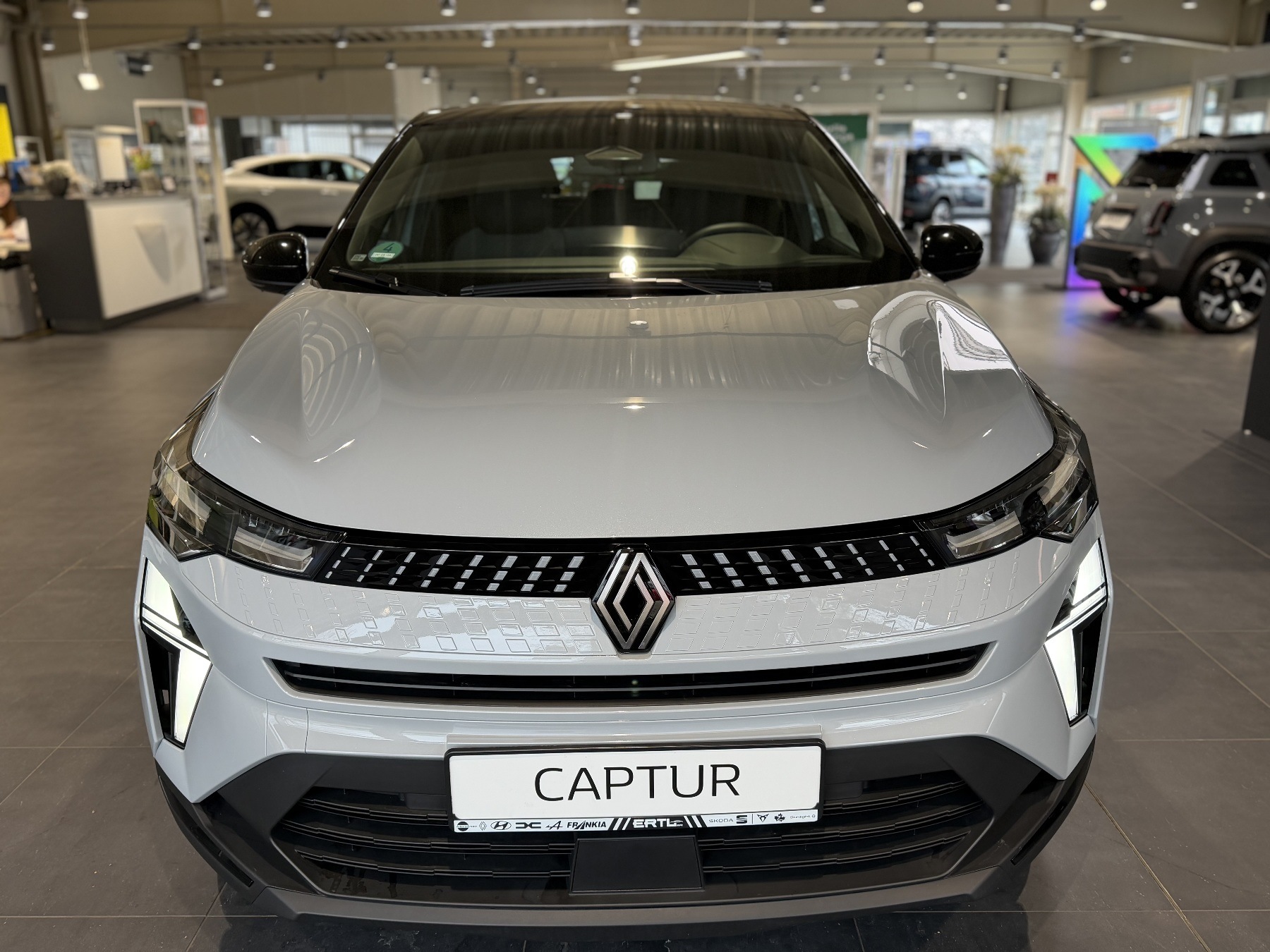 Bild 2 - Captur Techno Mild Hybrid 140