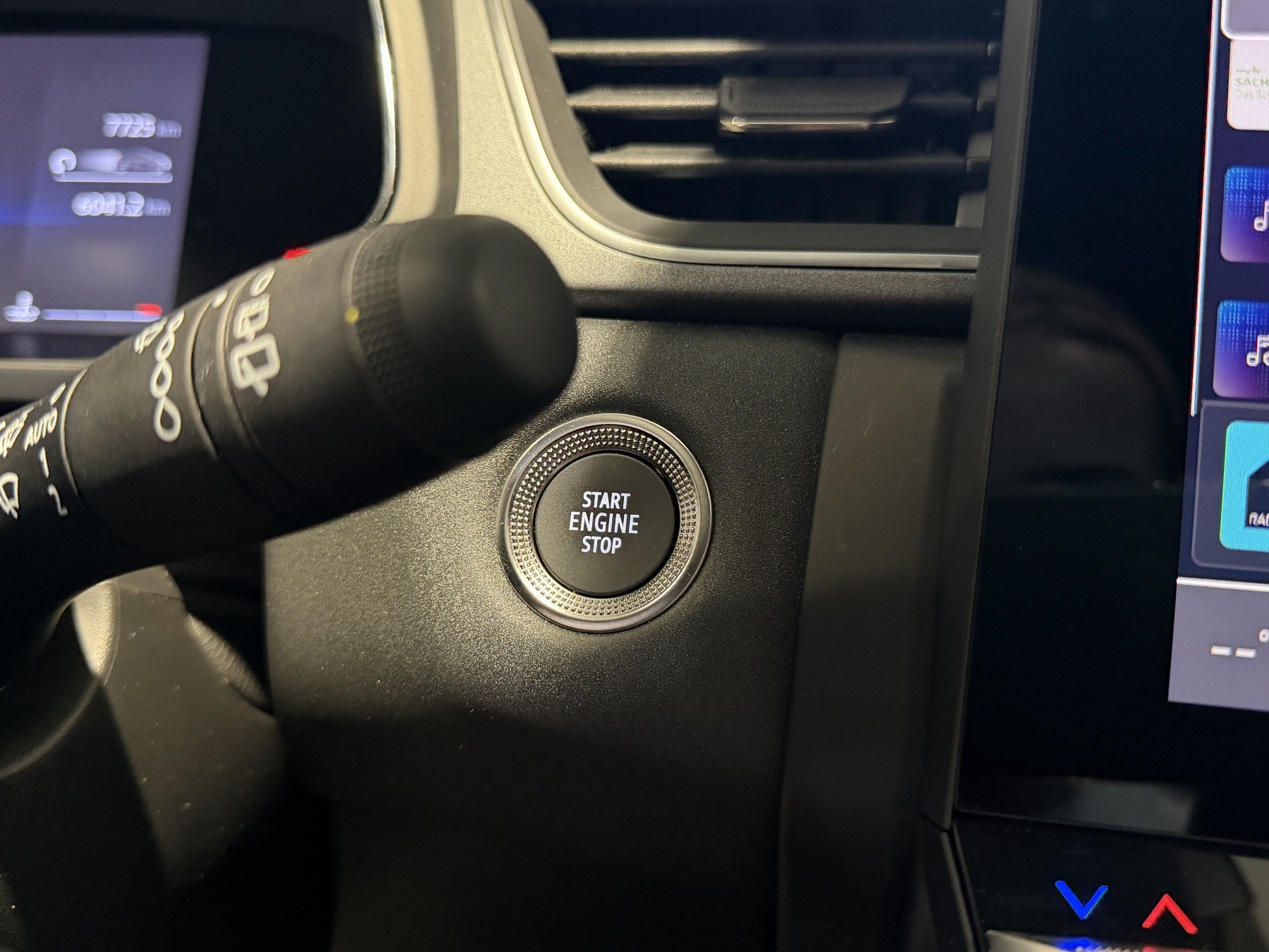 Bild 25 - Captur Techno Mild Hybrid 140