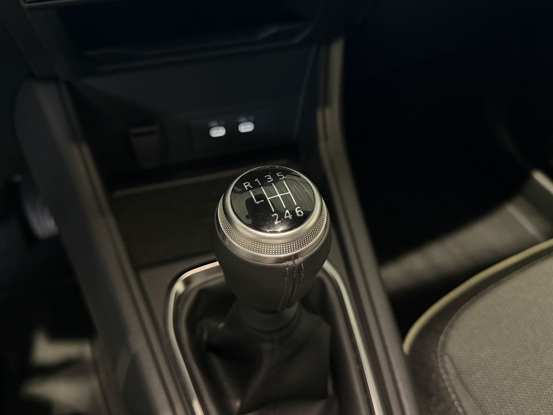 Bild 29 - Captur Techno Mild Hybrid 140