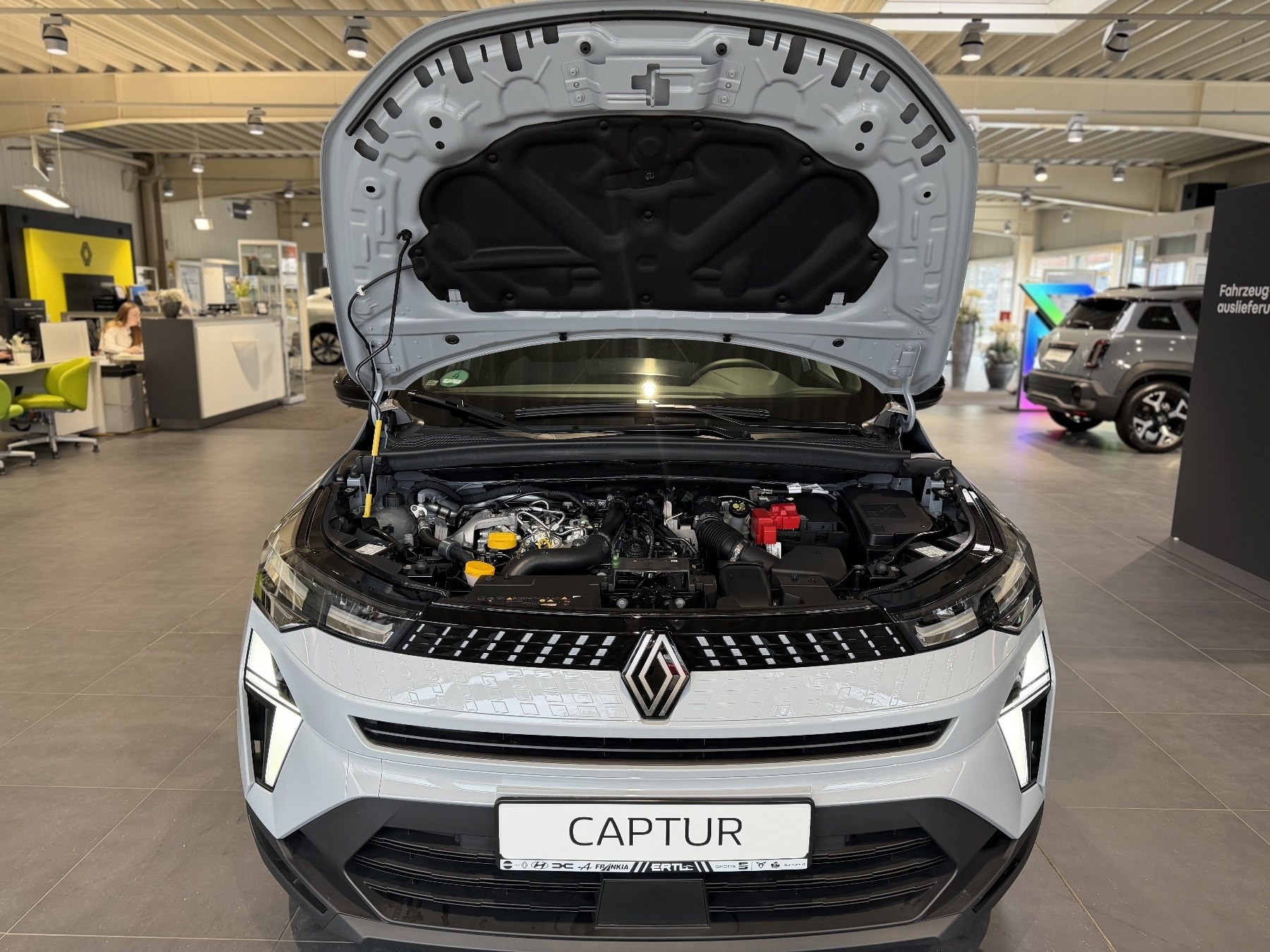 Bild 3 - Captur Techno Mild Hybrid 140
