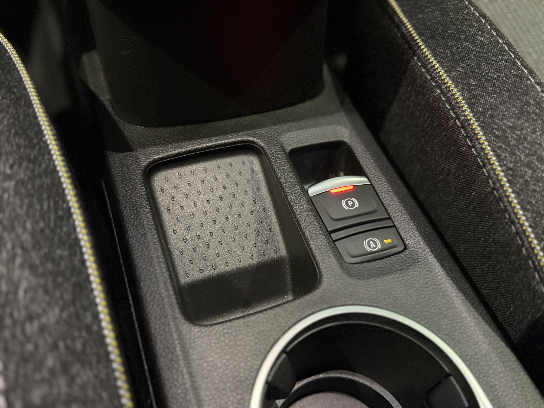 Bild 30 - Captur Techno Mild Hybrid 140