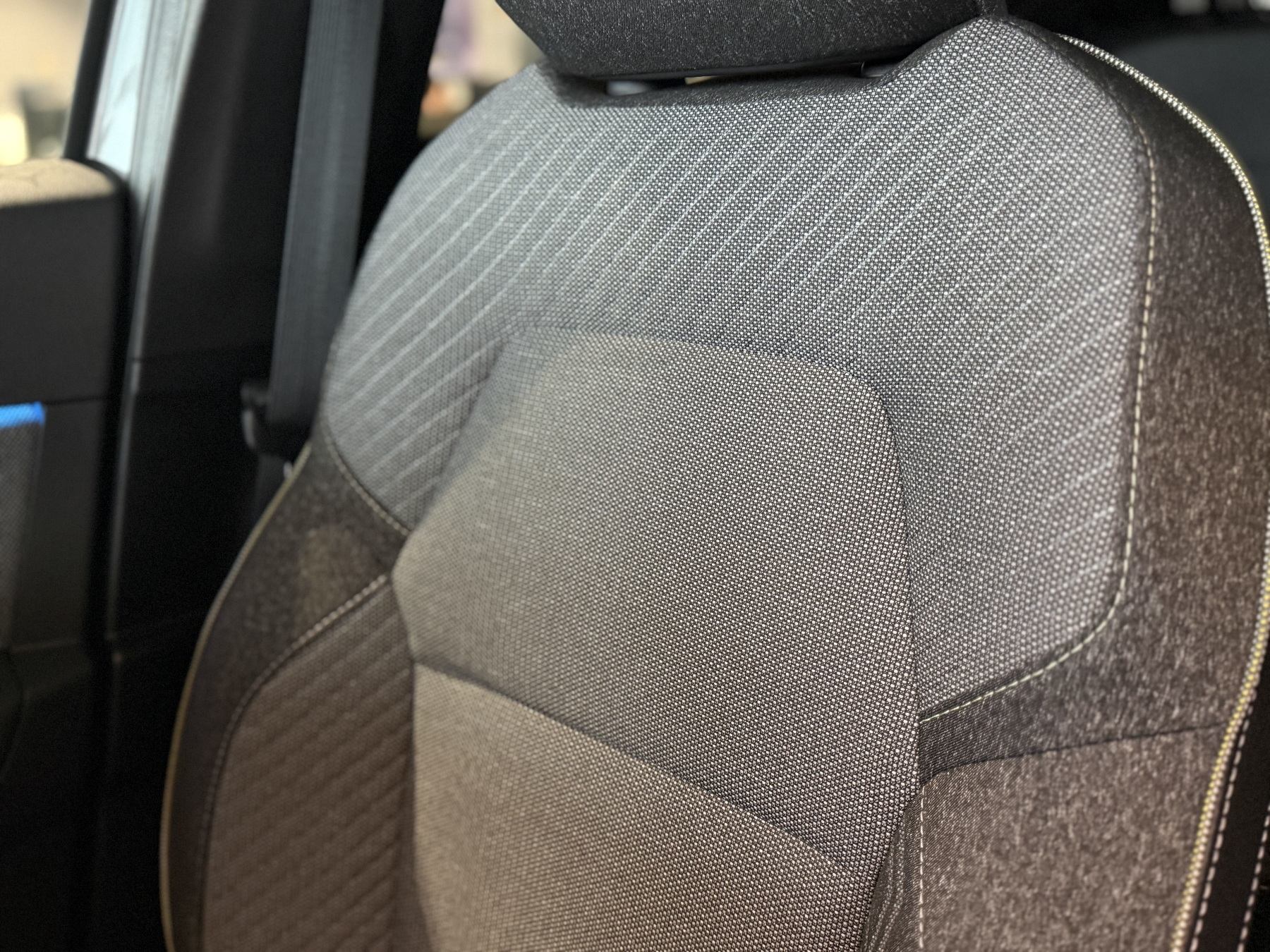 Bild 35 - Captur Techno Mild Hybrid 140