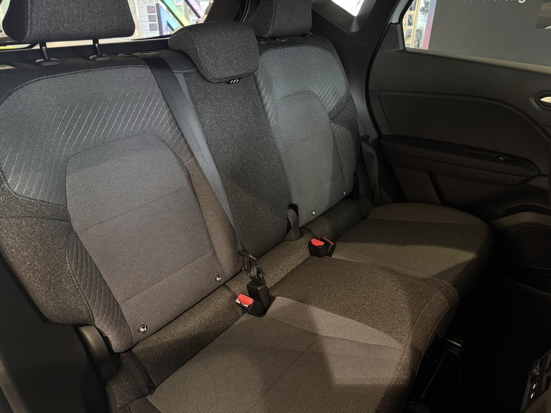 Bild 7 - Captur Techno Mild Hybrid 140