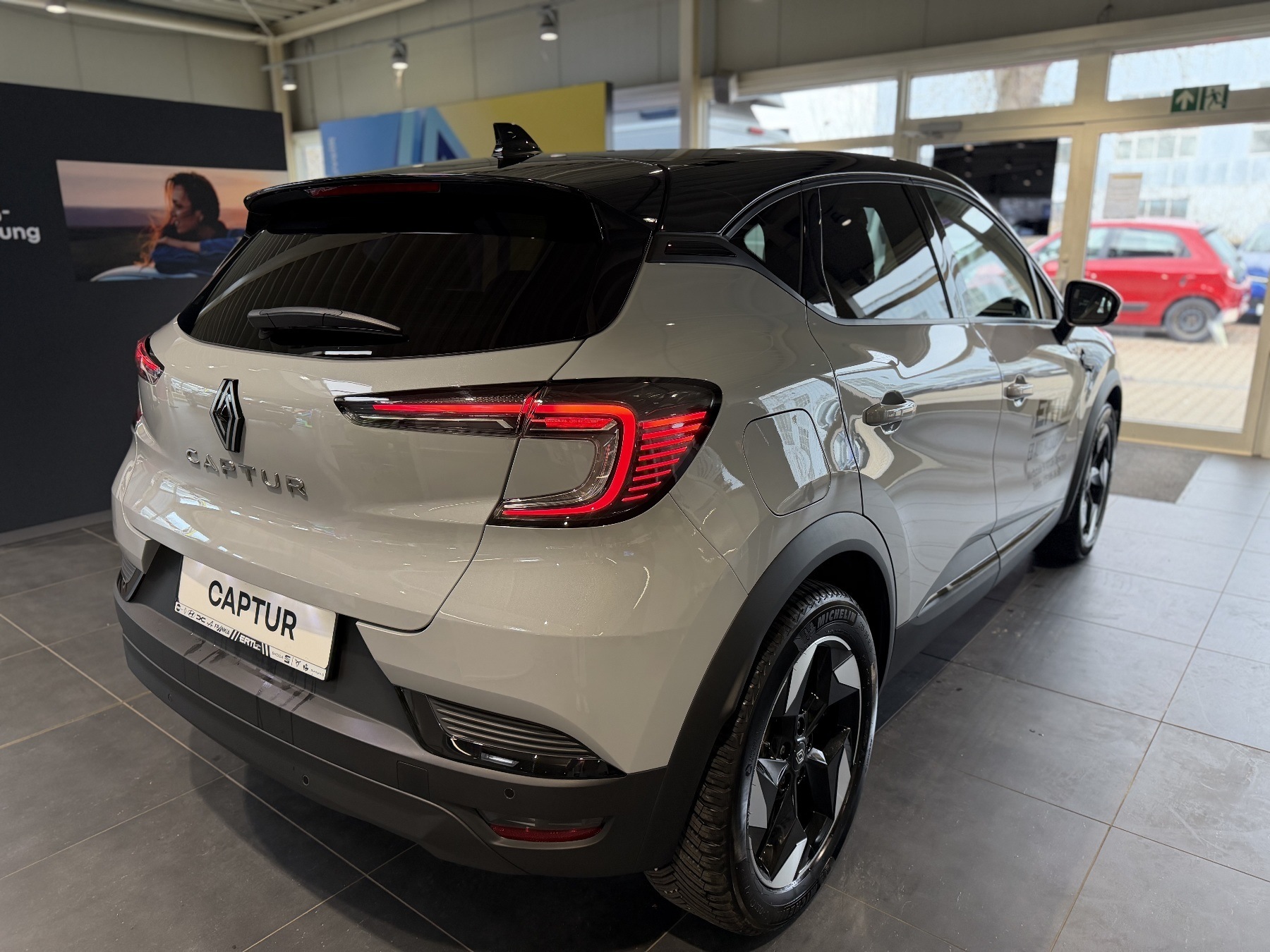 Bild 9 - Captur Techno Mild Hybrid 140