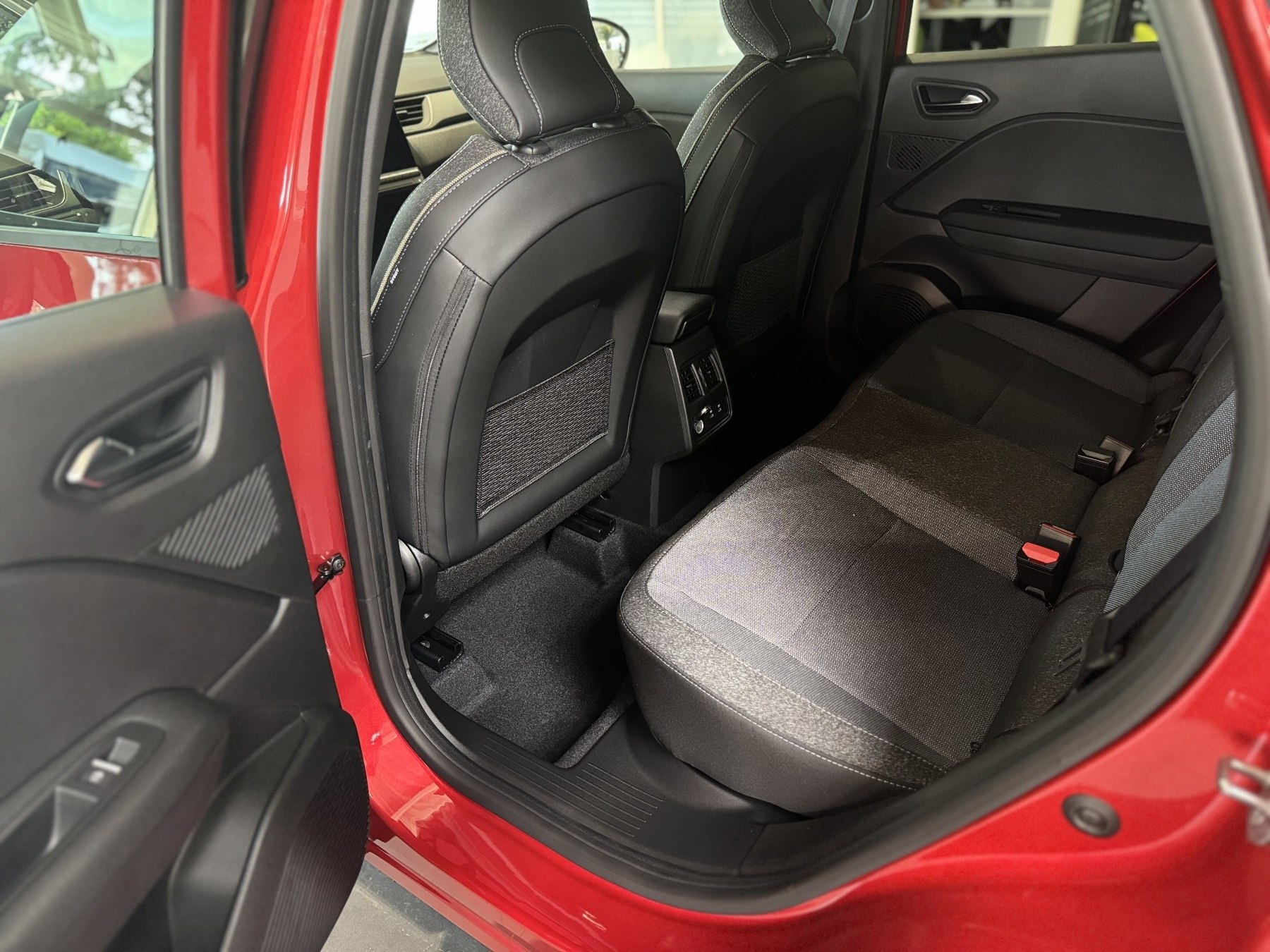 Bild 15 - Captur Techno TCe 90