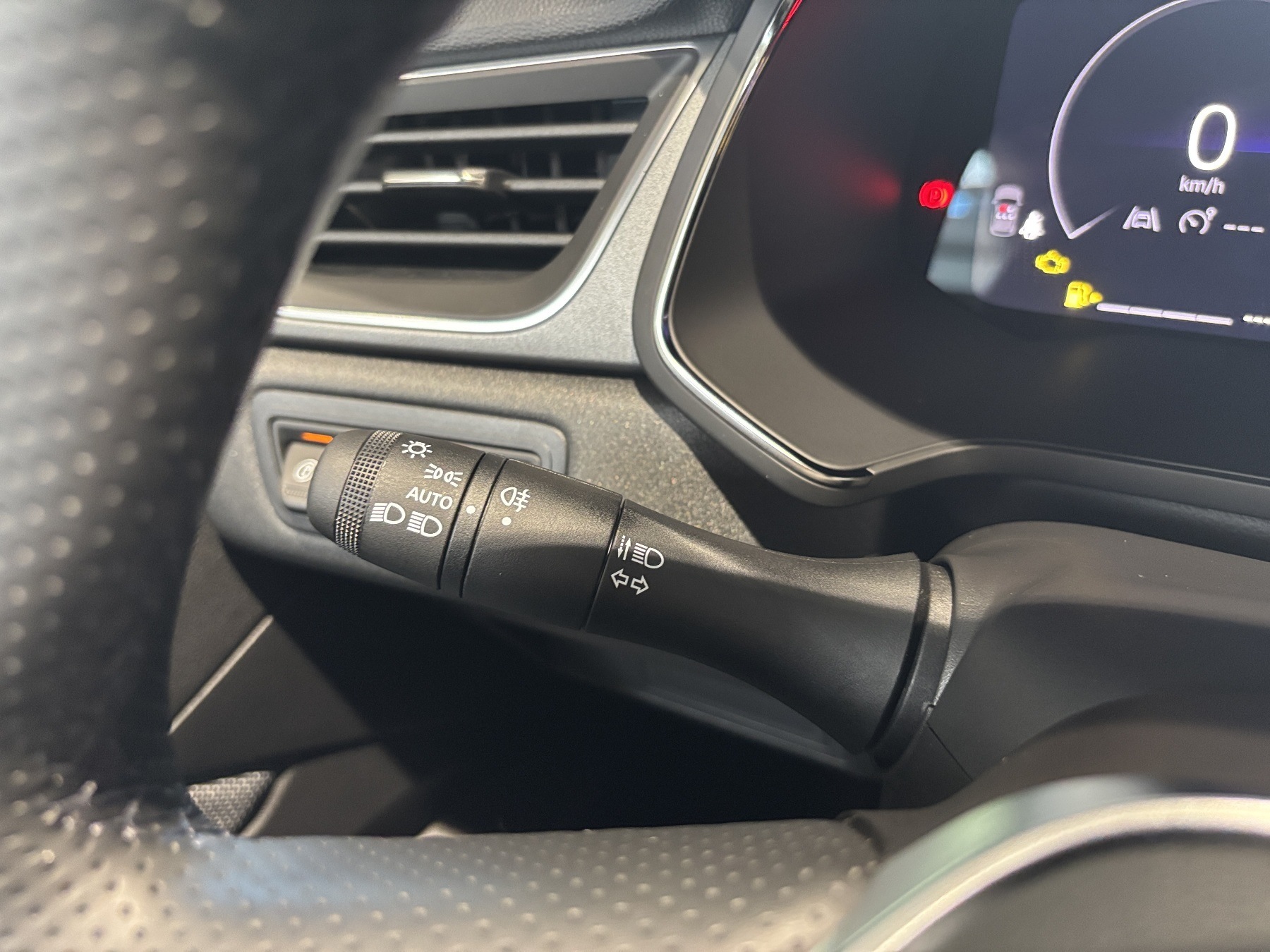 Bild 24 - Captur Techno TCe 90