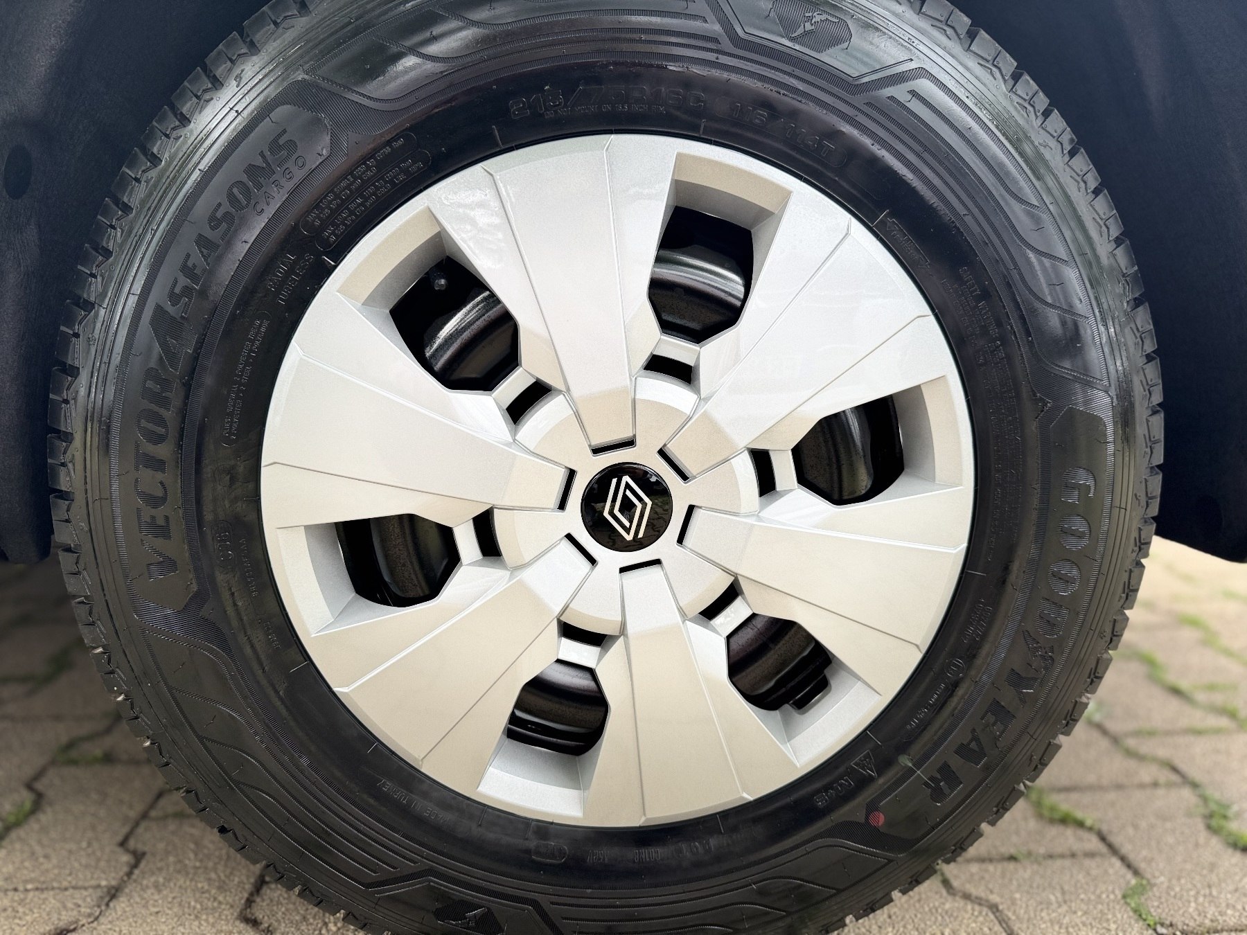 Bild 38 - Trafic Komfort L2H1 3,1t dCi 150PS LED/KLIMA/TP