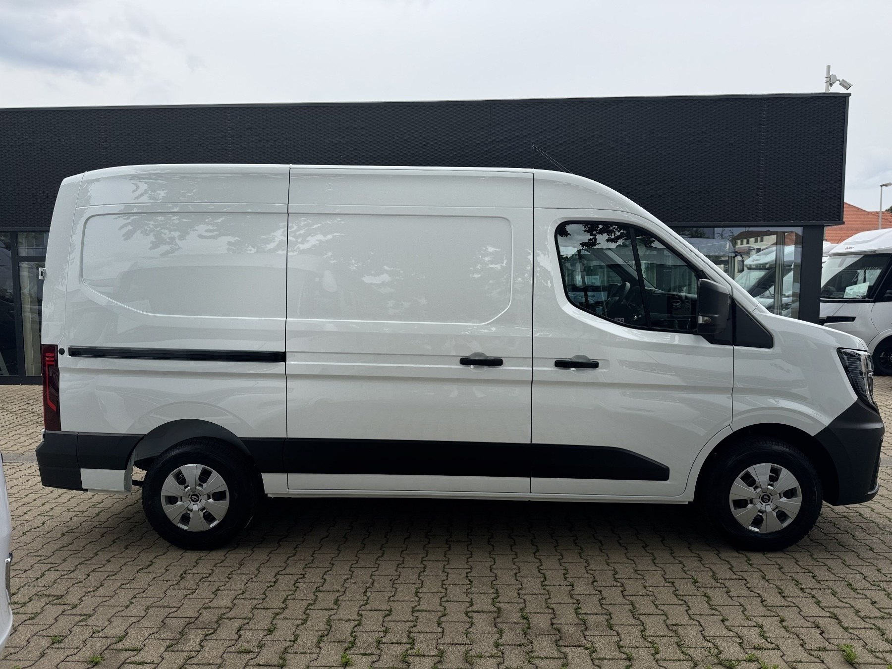 Bild 4 - Trafic Komfort L2H1 3,1t dCi 150PS LED/KLIMA/TP