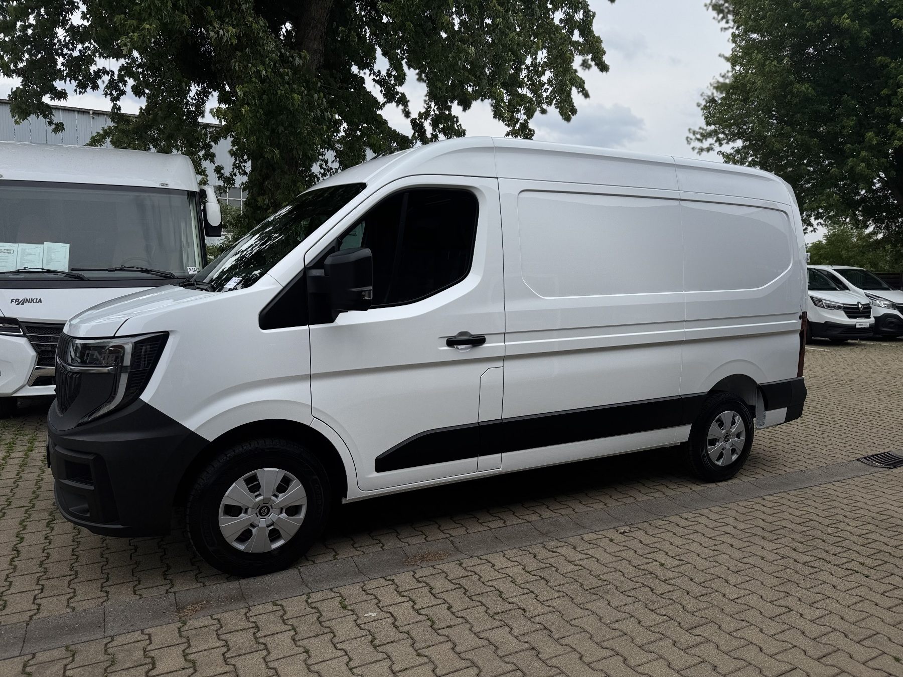 Bild 6 - Trafic Komfort L2H1 3,1t dCi 150PS LED/KLIMA/TP