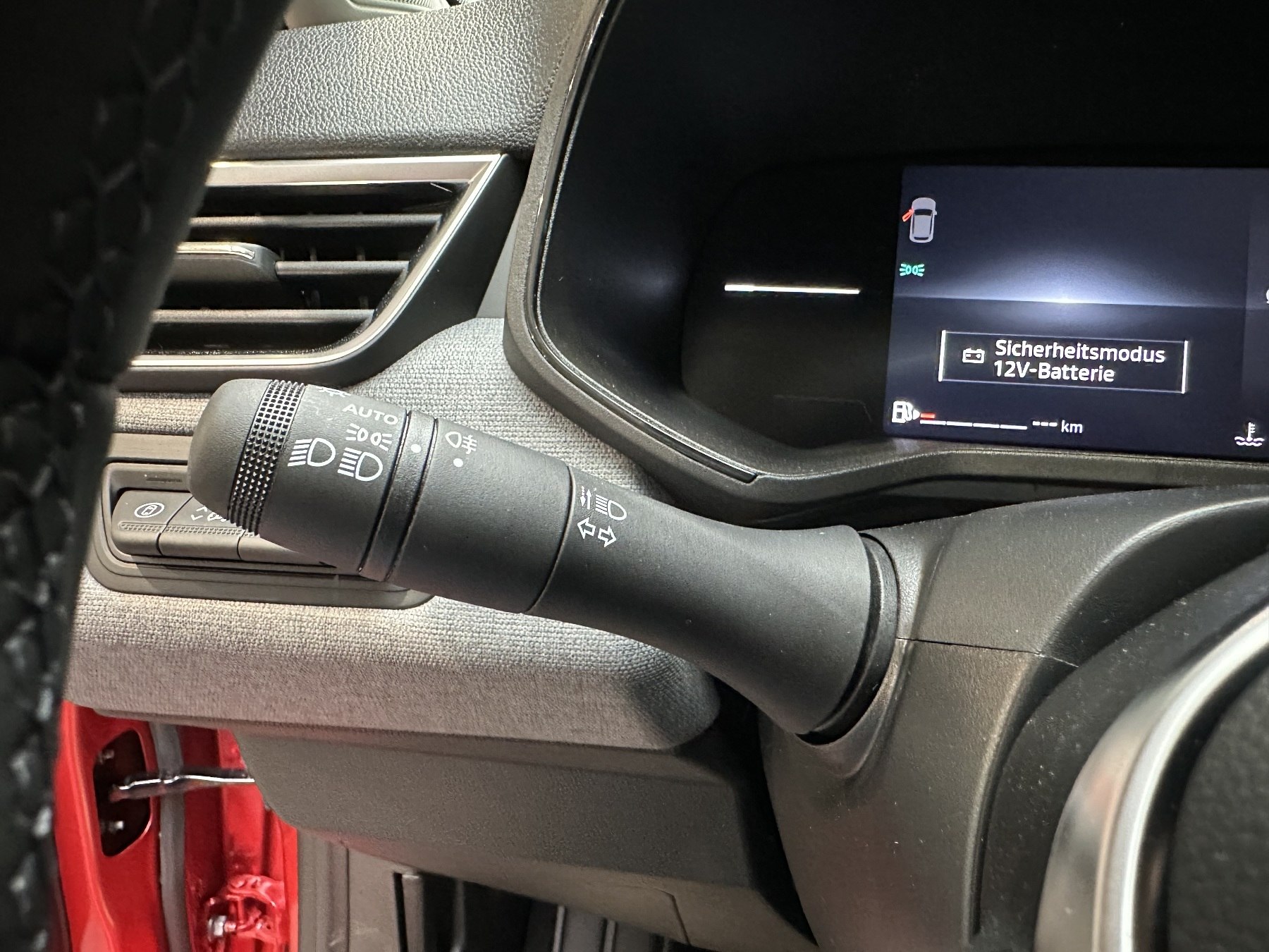 Bild 39 - Captur Techno TCe 90