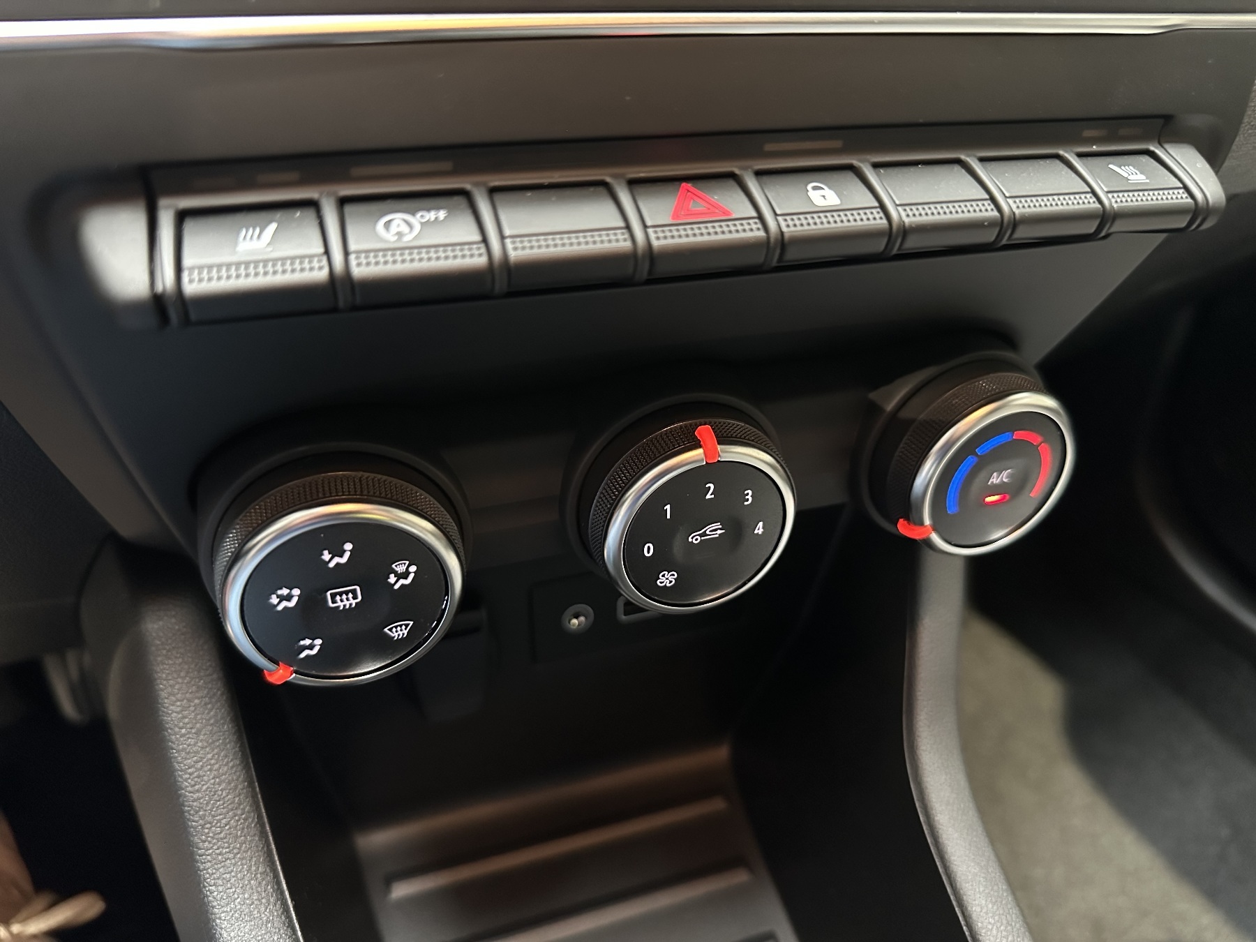 Bild 44 - Captur Techno TCe 90
