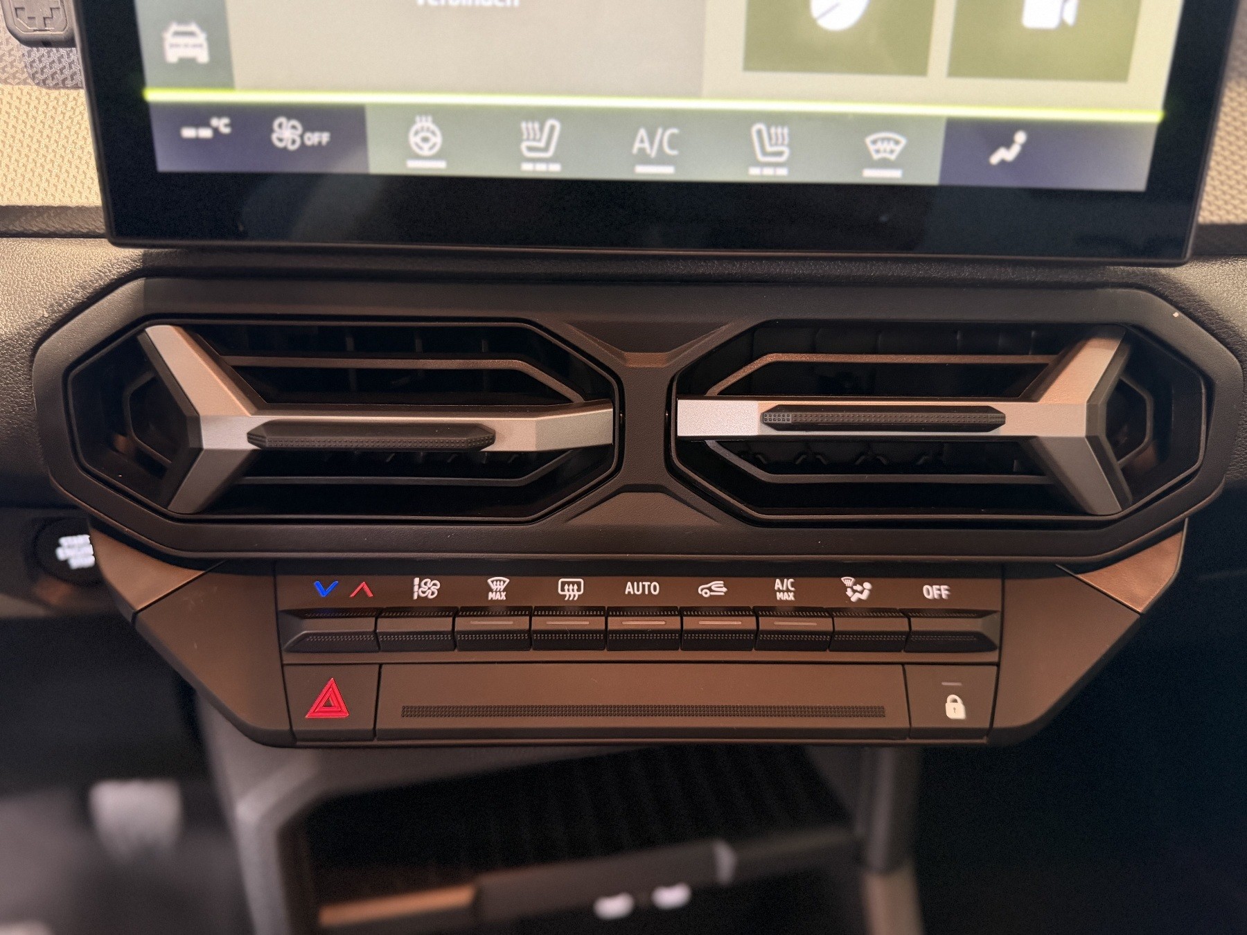 Bild 19 - Duster Journey mild hybrid 140 PS