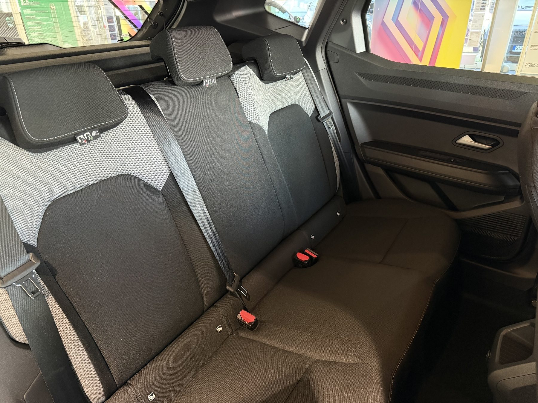 Bild 47 - Duster Journey mild hybrid 140 PS