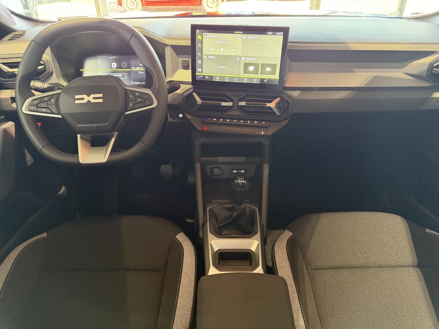 Bild 48 - Duster Journey mild hybrid 140 PS