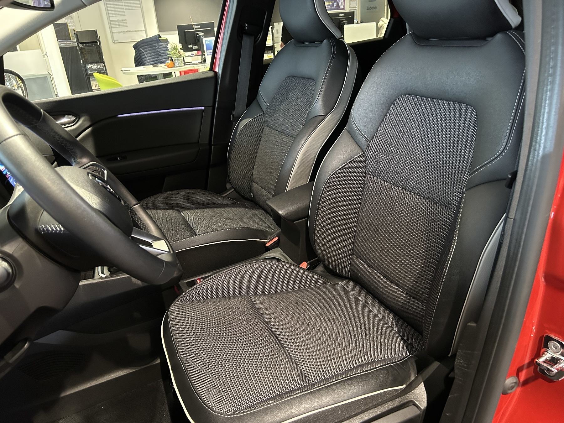 Bild 14 - Captur INTENS E-TECH Plug-in 160PS