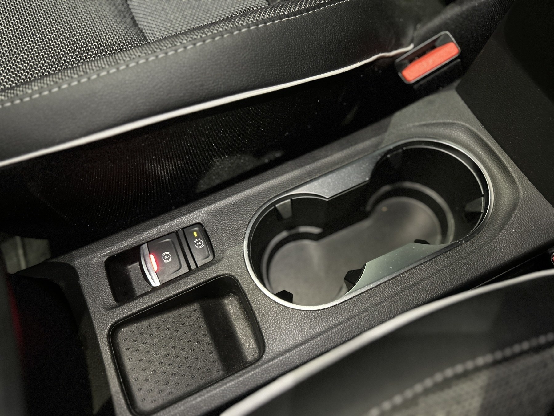 Bild 28 - Captur INTENS E-TECH Plug-in 160PS