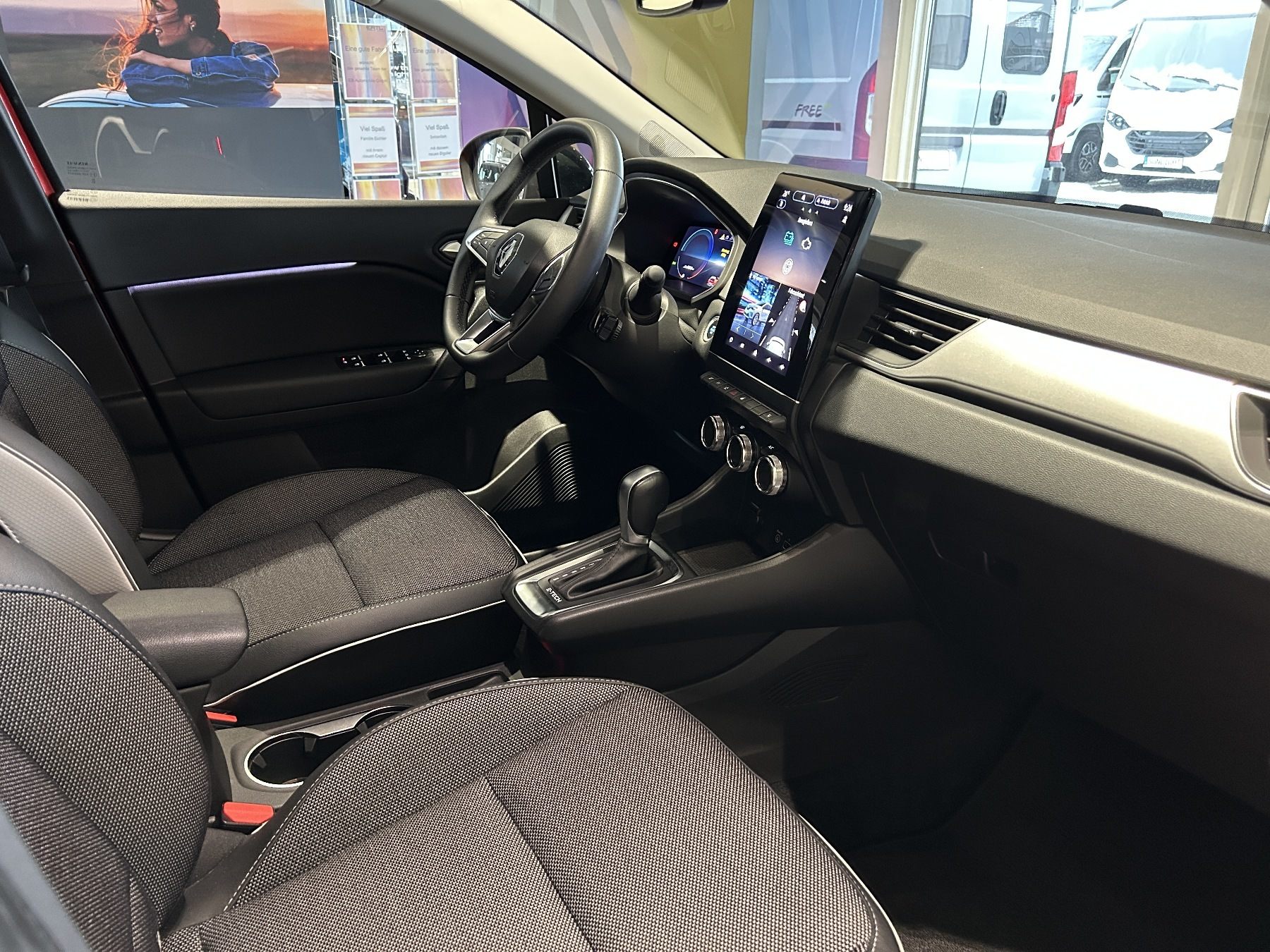 Bild 6 - Captur INTENS E-TECH Plug-in 160PS