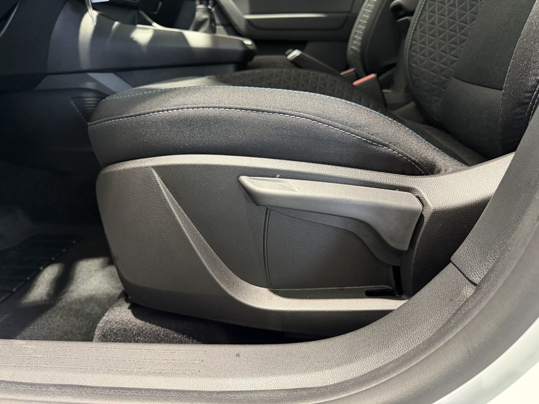 Bild 17 - Captur Evolution TCe 115 PS