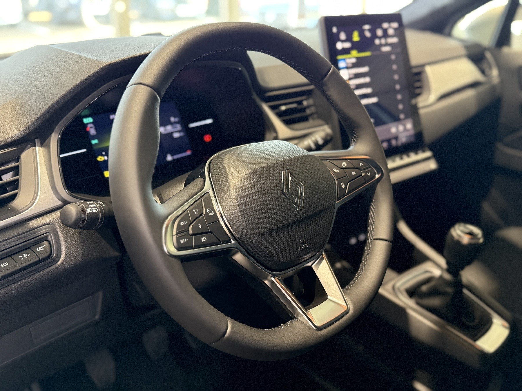 Bild 18 - Captur Evolution TCe 115 PS