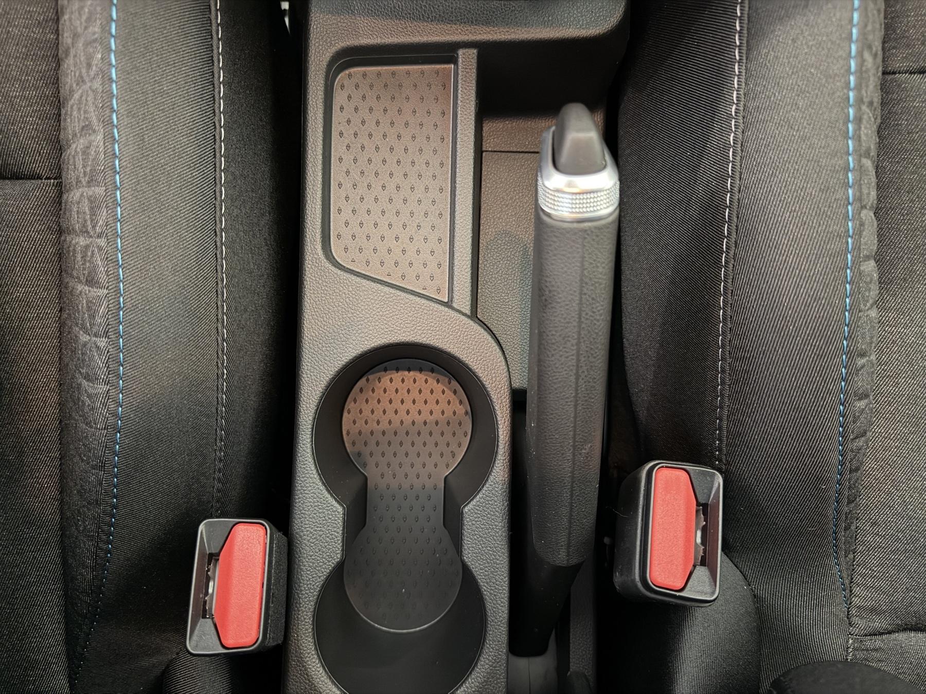 Bild 32 - Captur Evolution TCe 115 PS
