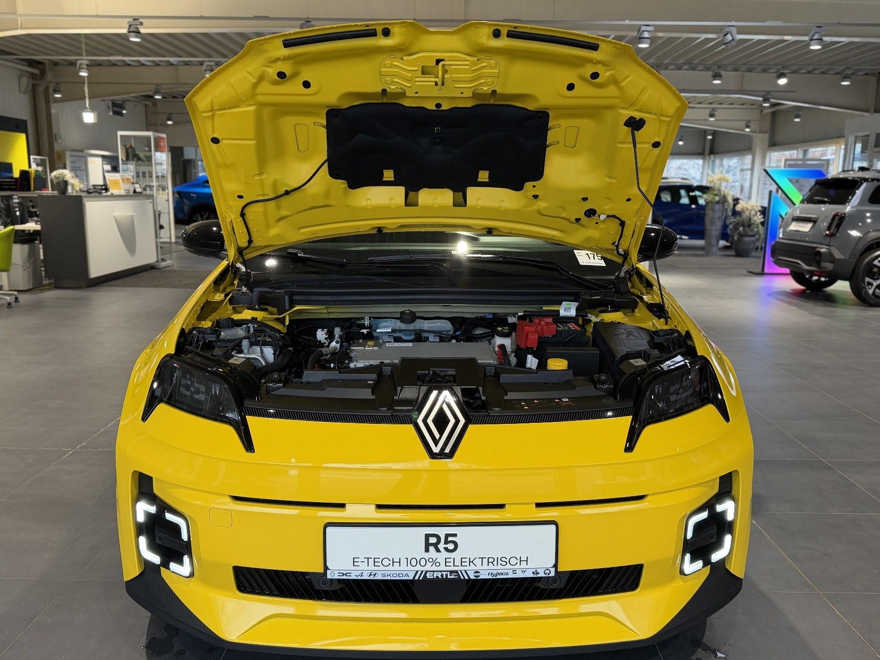Bild 3 - R 5 Techno 120 PS Urban Range