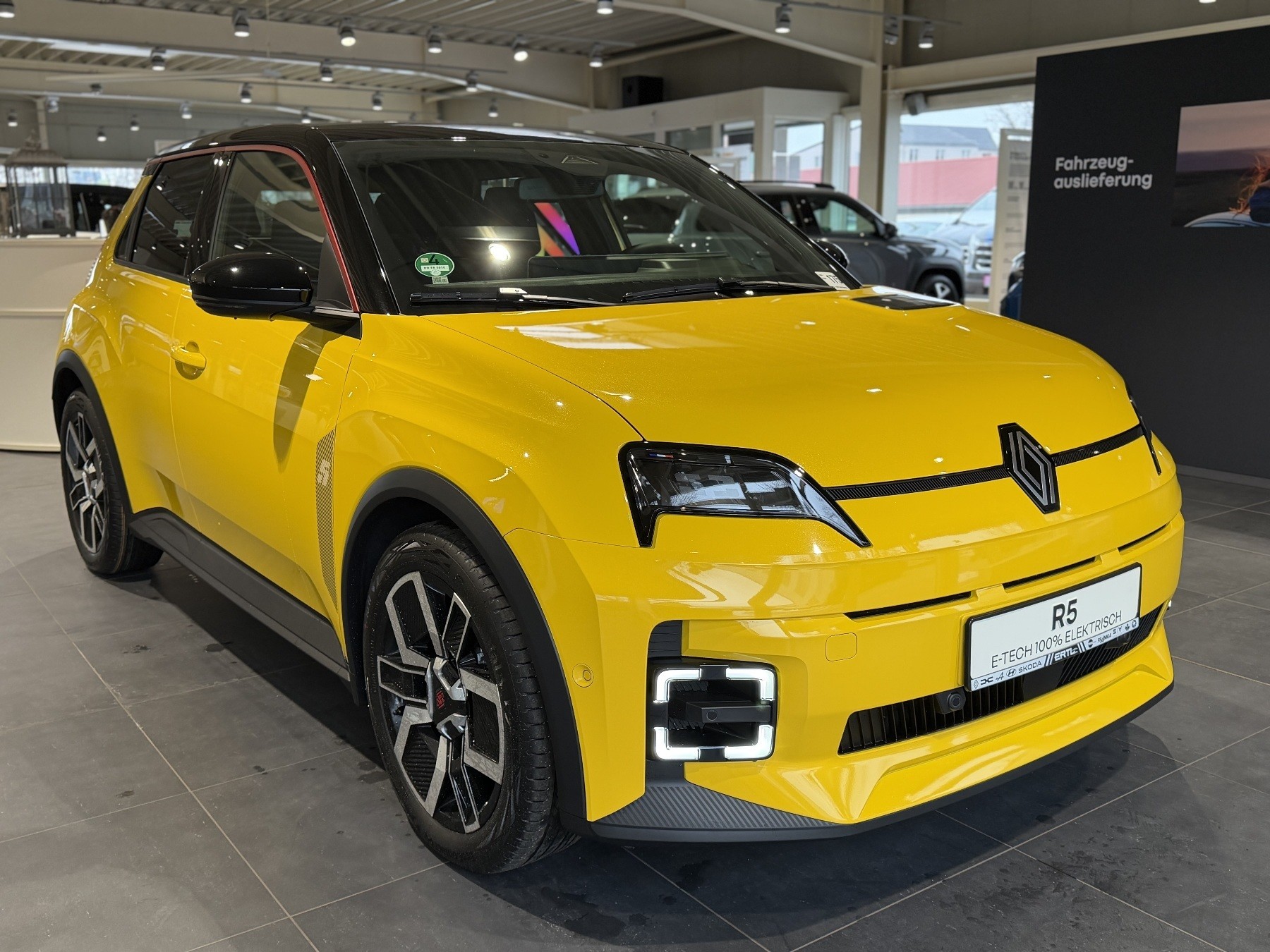 Bild 5 - R 5 Techno 120 PS Urban Range