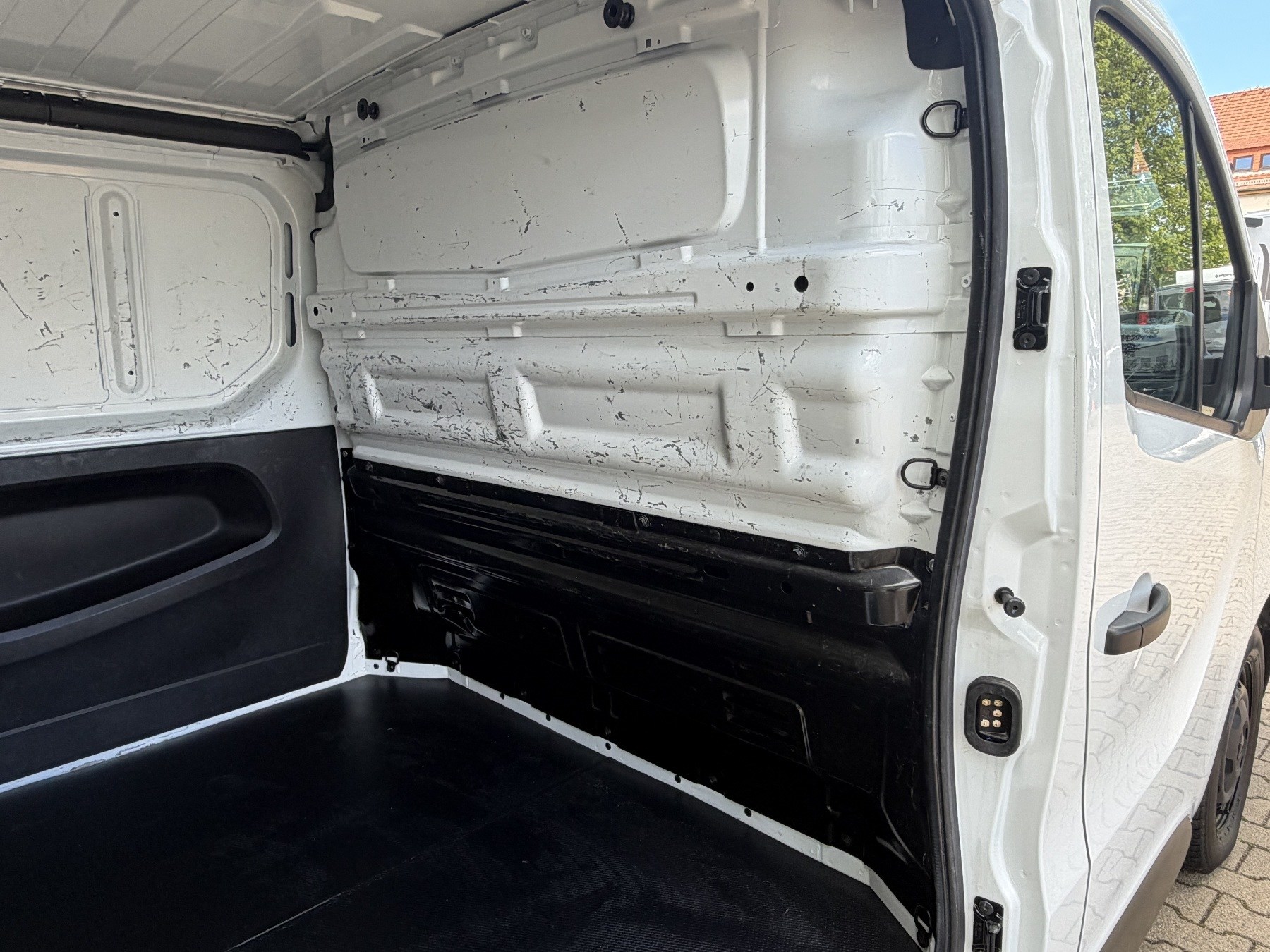 Bild 12 - Trafic L1H1 Komfort 2,8t dCi 110 PS