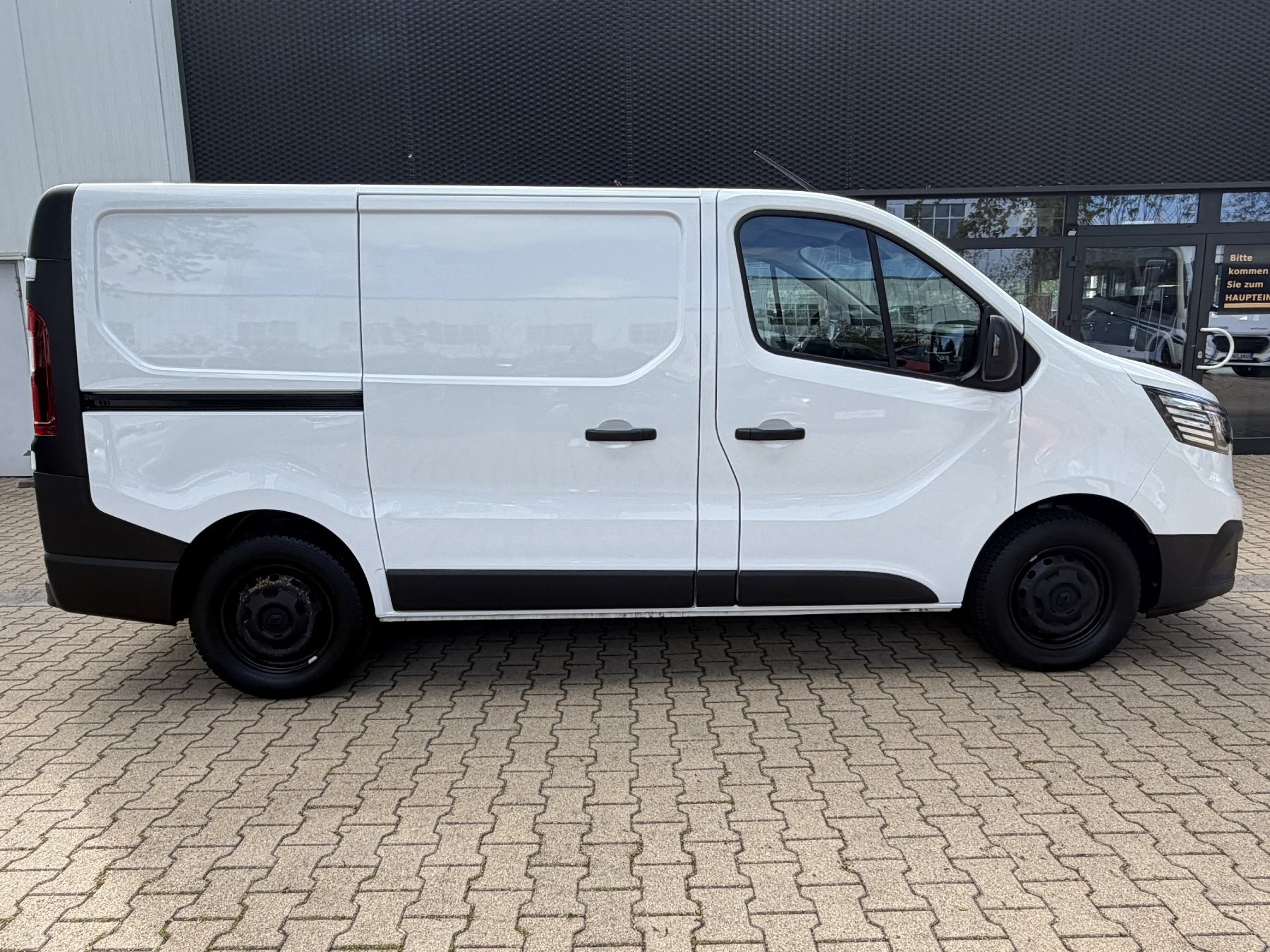 Bild 5 - Trafic L1H1 Komfort 2,8t dCi 110 PS