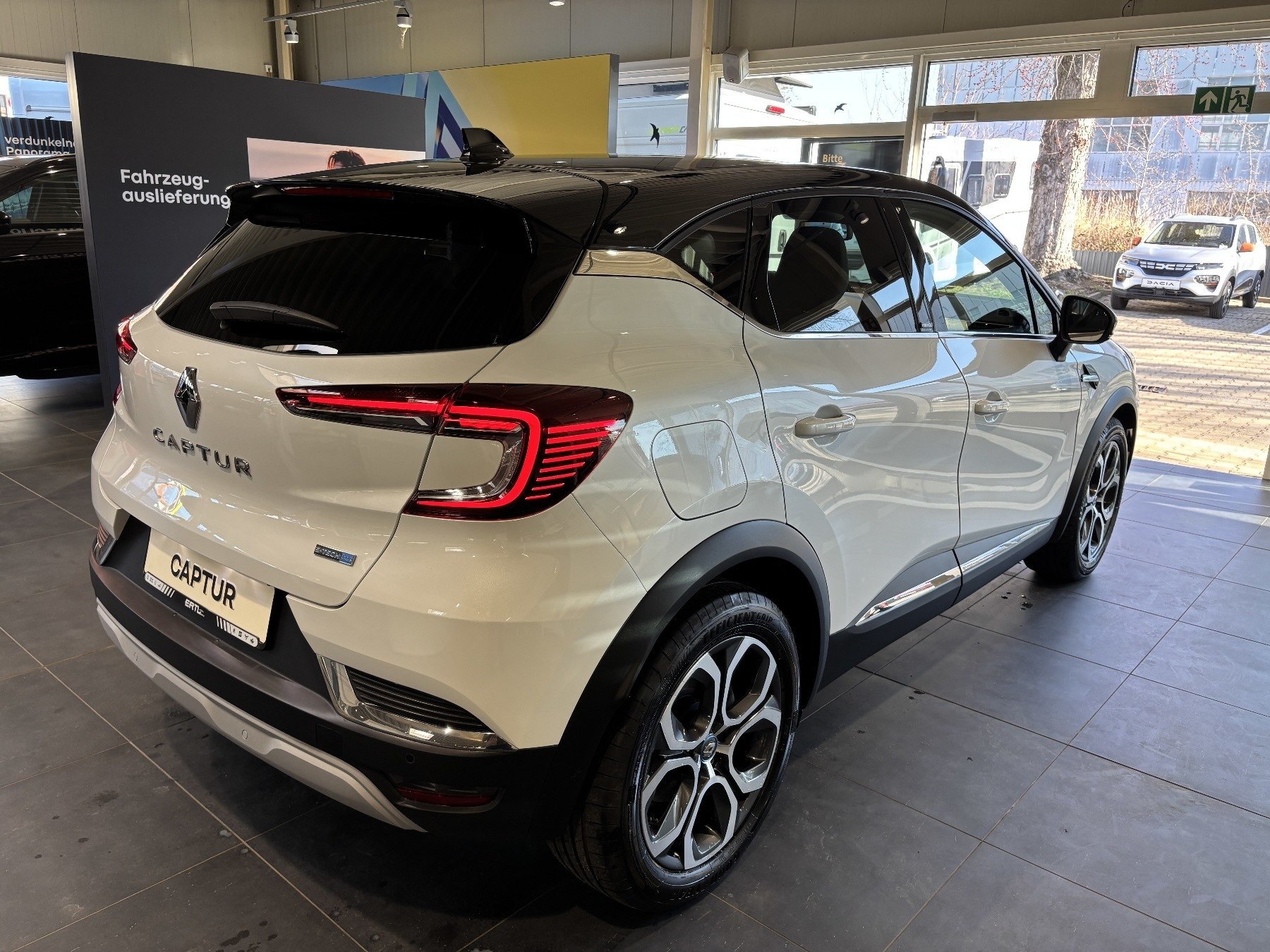 Bild 17 - Captur INTENS E-TECH Plug-in 160