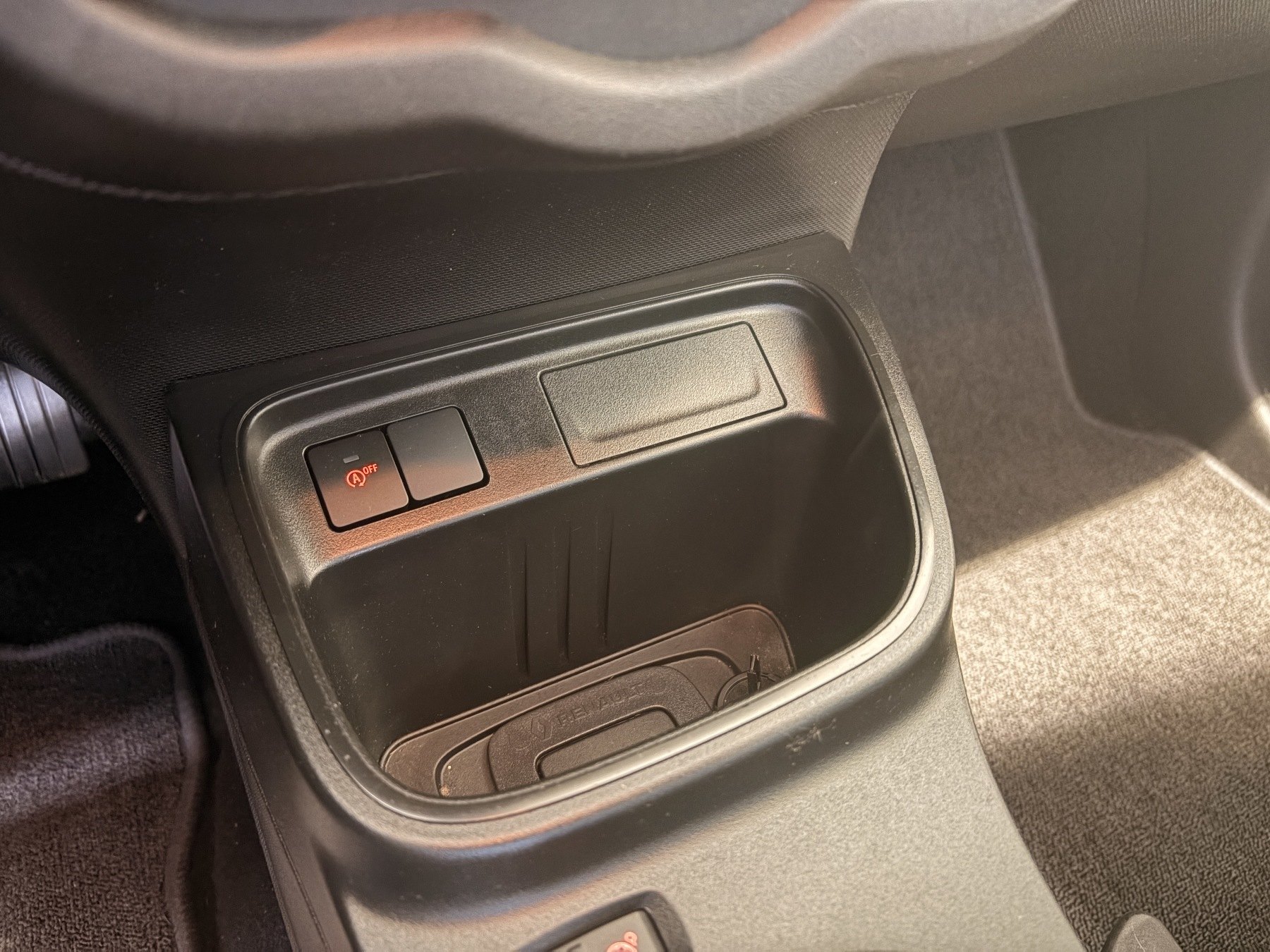 Bild 10 - Twingo ZEN SCe 65 PS Gepflegt