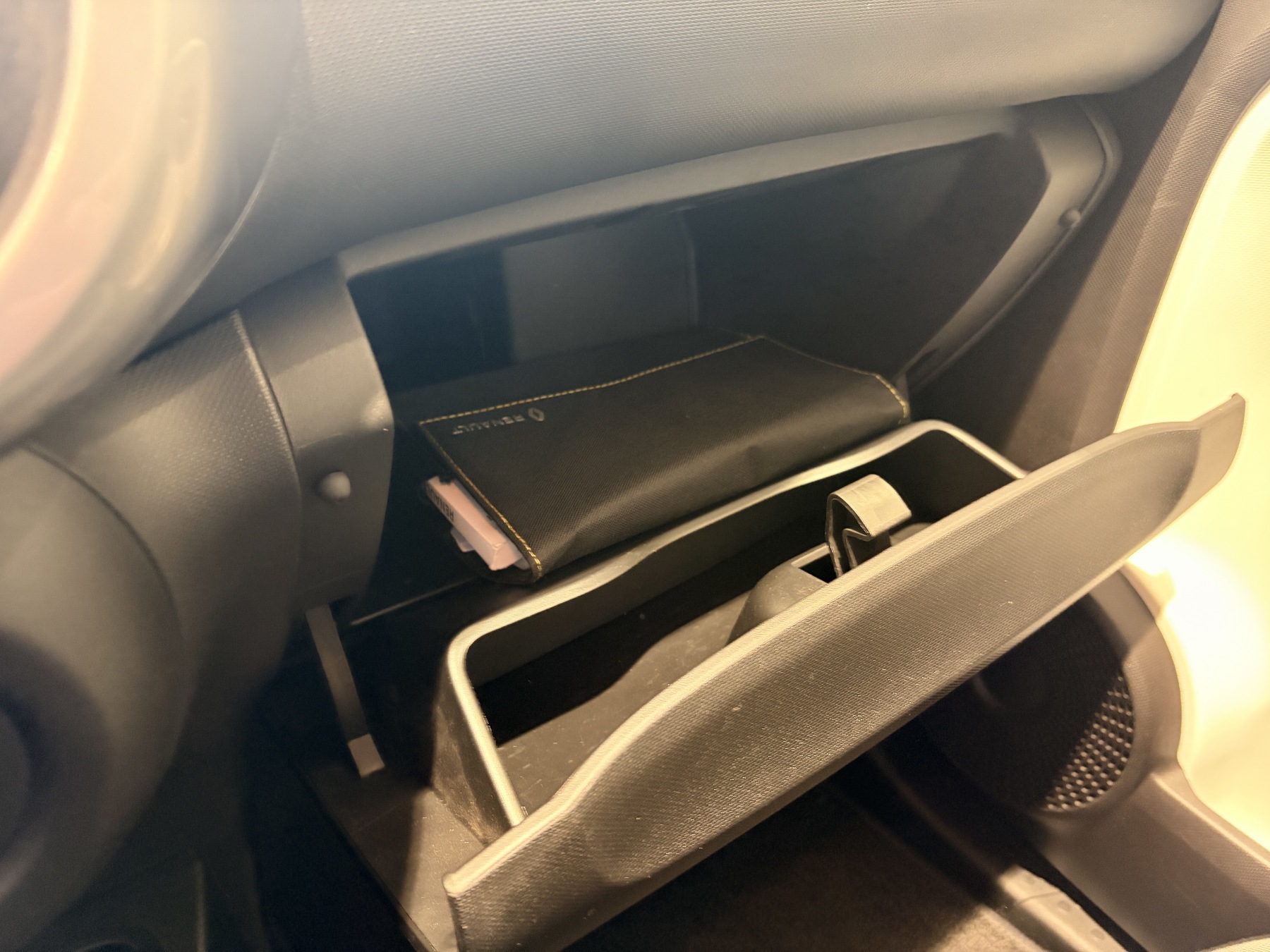 Bild 34 - Twingo ZEN SCe 65 PS Gepflegt