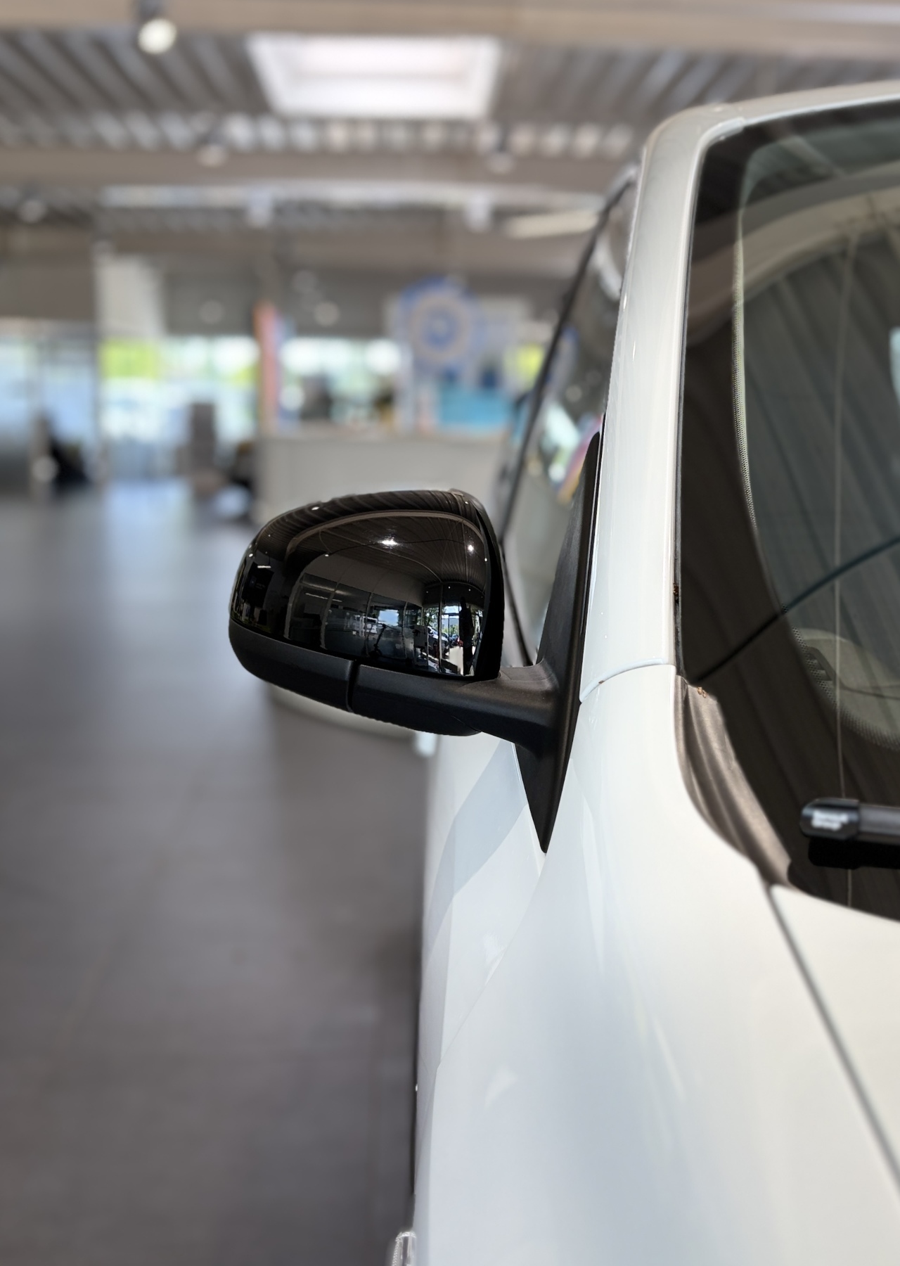 Bild 40 - Twingo ZEN SCe 65 PS Gepflegt
