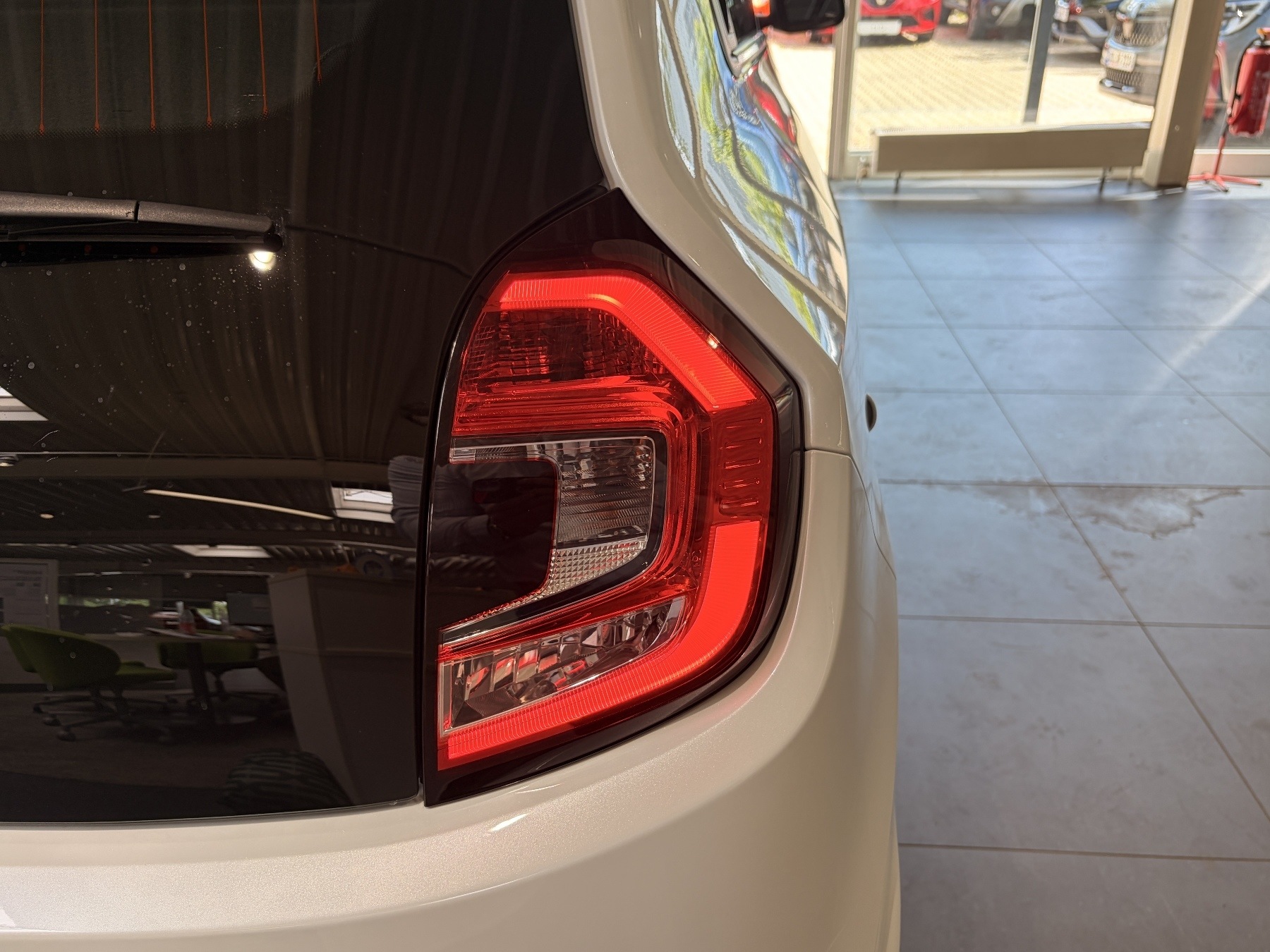 Bild 44 - Twingo ZEN SCe 65 PS Gepflegt