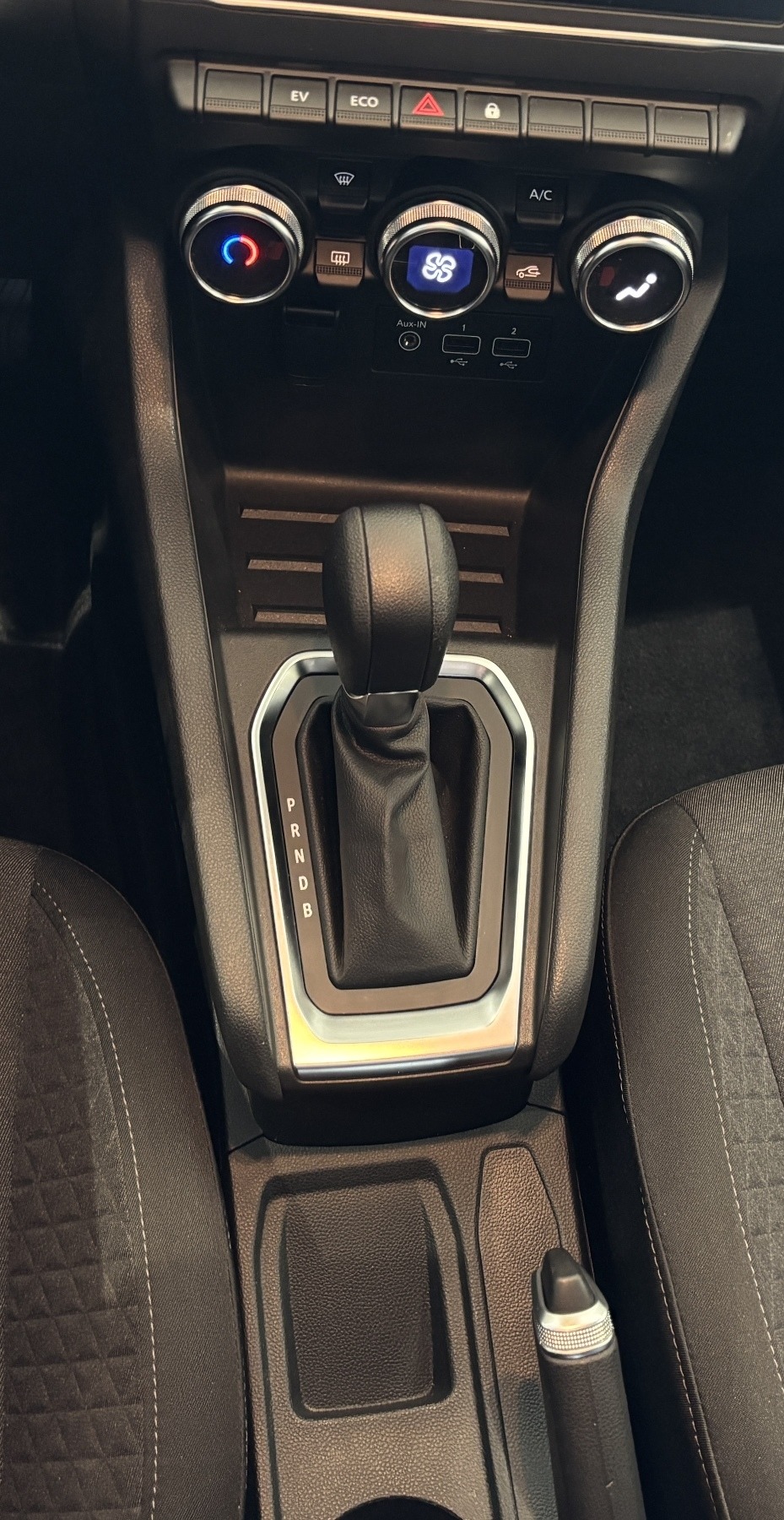 Bild 14 - Clio EQUILIBRE E-TECH 145 PS Automatik
