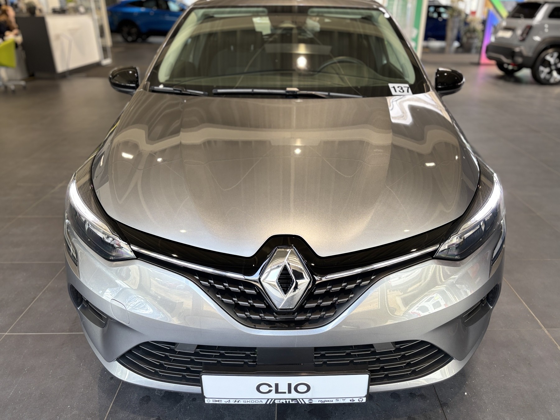Bild 2 - Clio EQUILIBRE E-TECH 145 PS Automatik