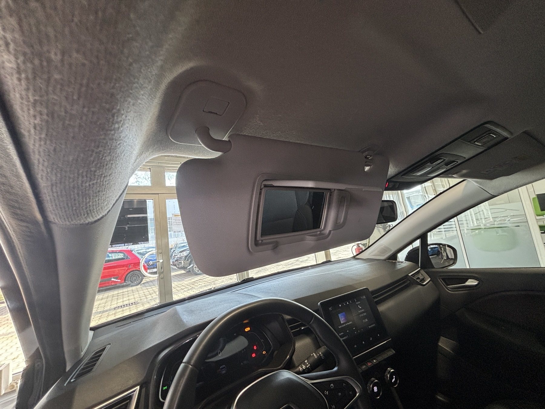 Bild 31 - Clio EQUILIBRE E-TECH 145 PS Automatik