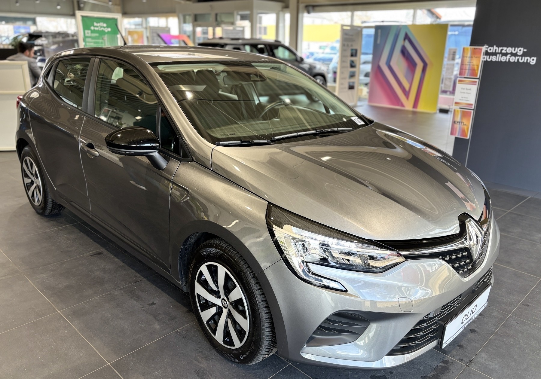 Bild 4 - Clio EQUILIBRE E-TECH 145 PS Automatik