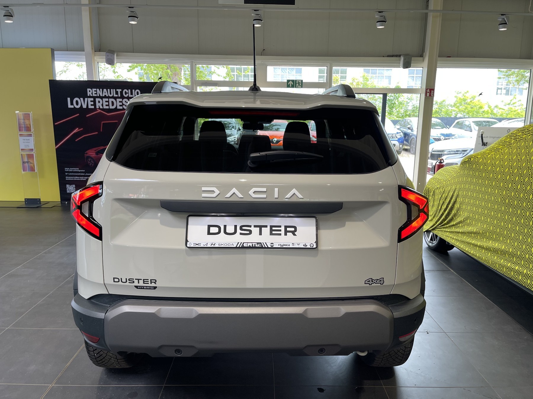 Bild 19 - Duster Neuer Journey hybrid-G 150 4x4