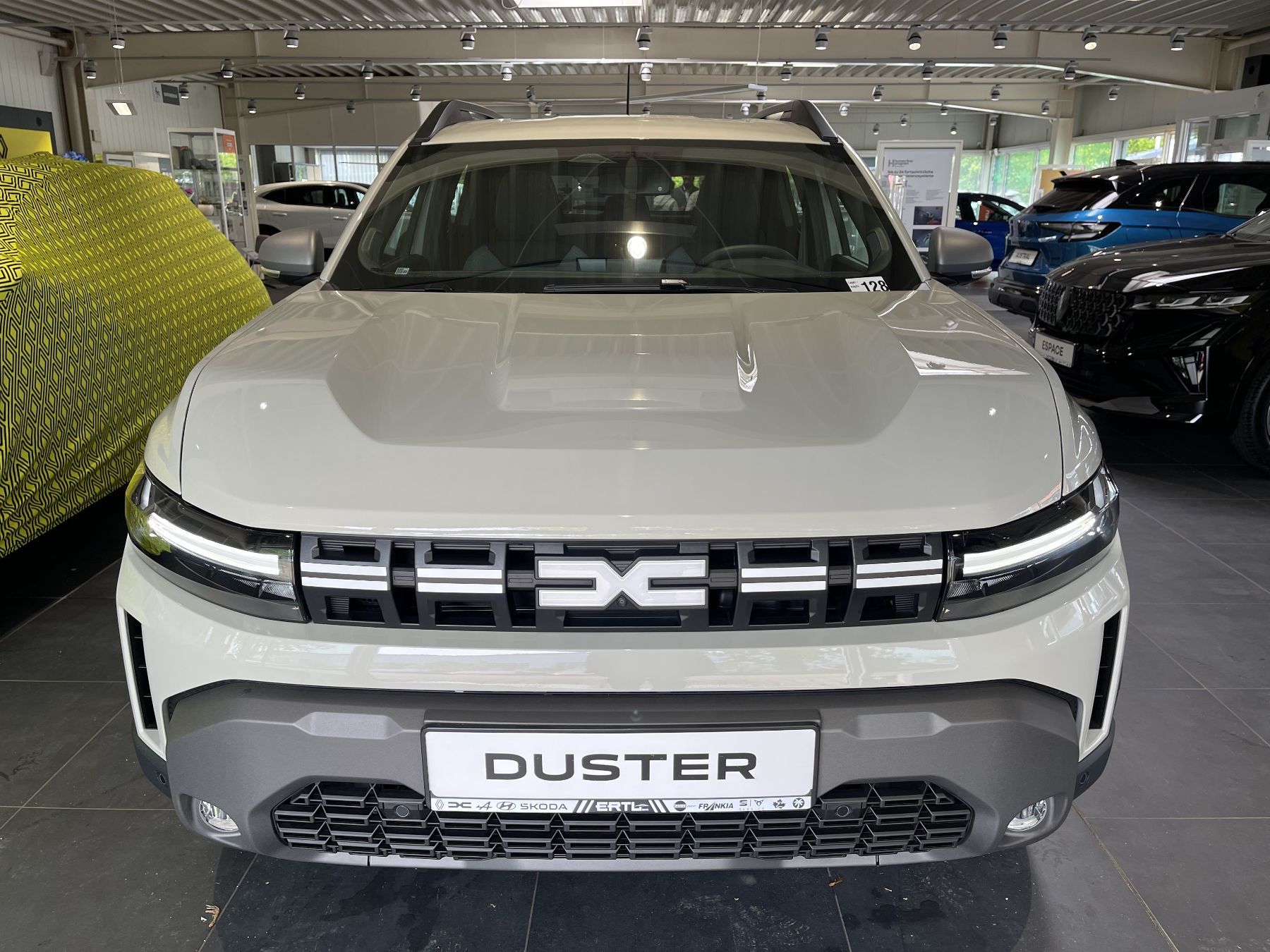 Bild 23 - Duster Neuer Journey hybrid-G 150 4x4