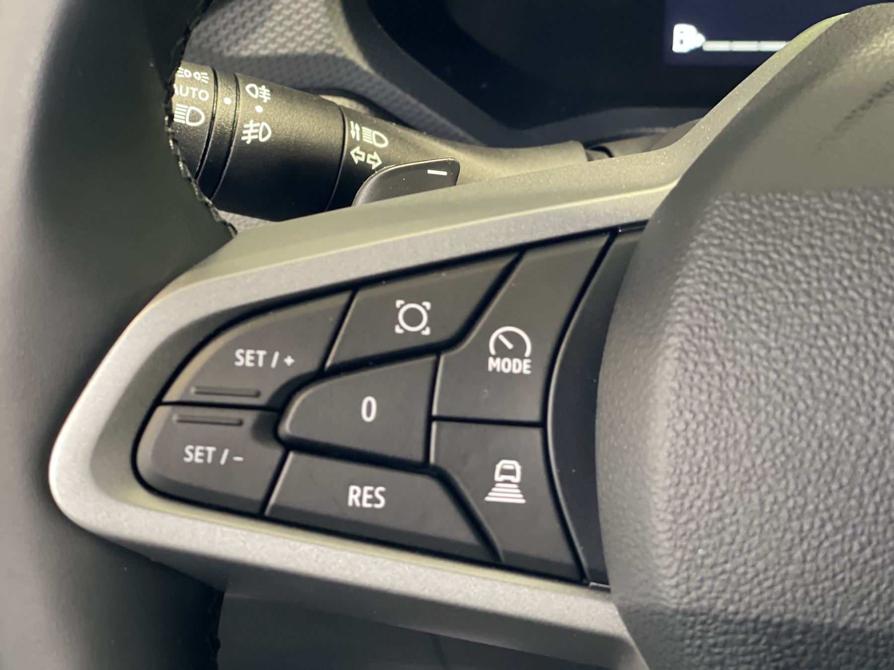 Bild 32 - Duster Neuer Journey hybrid-G 150 4x4