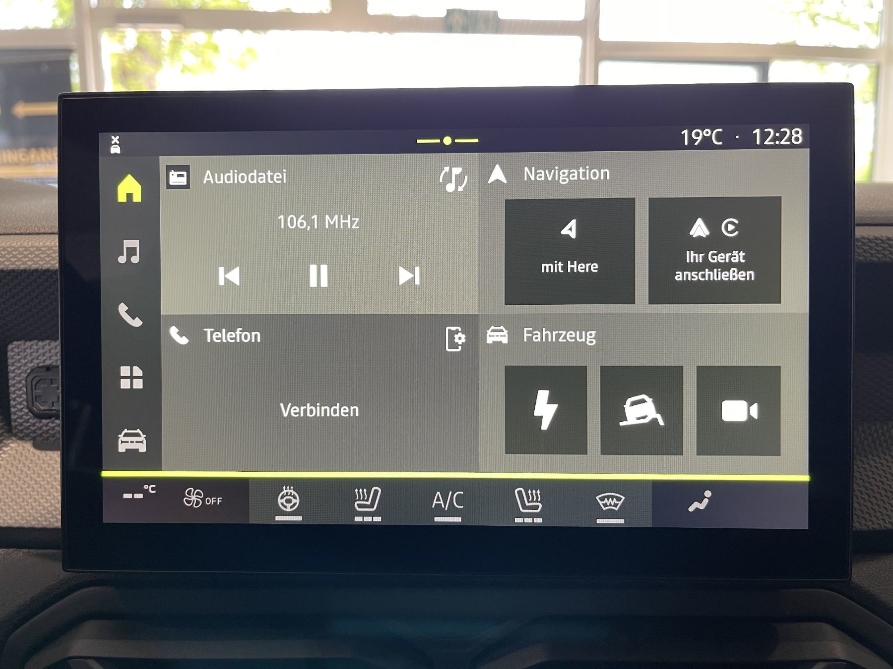 Bild 37 - Duster Neuer Journey hybrid-G 150 4x4