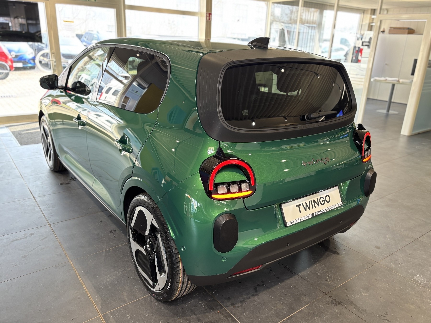 Bild 18 - Twingo E-TECH elektrisch Techno 80 Urban Range