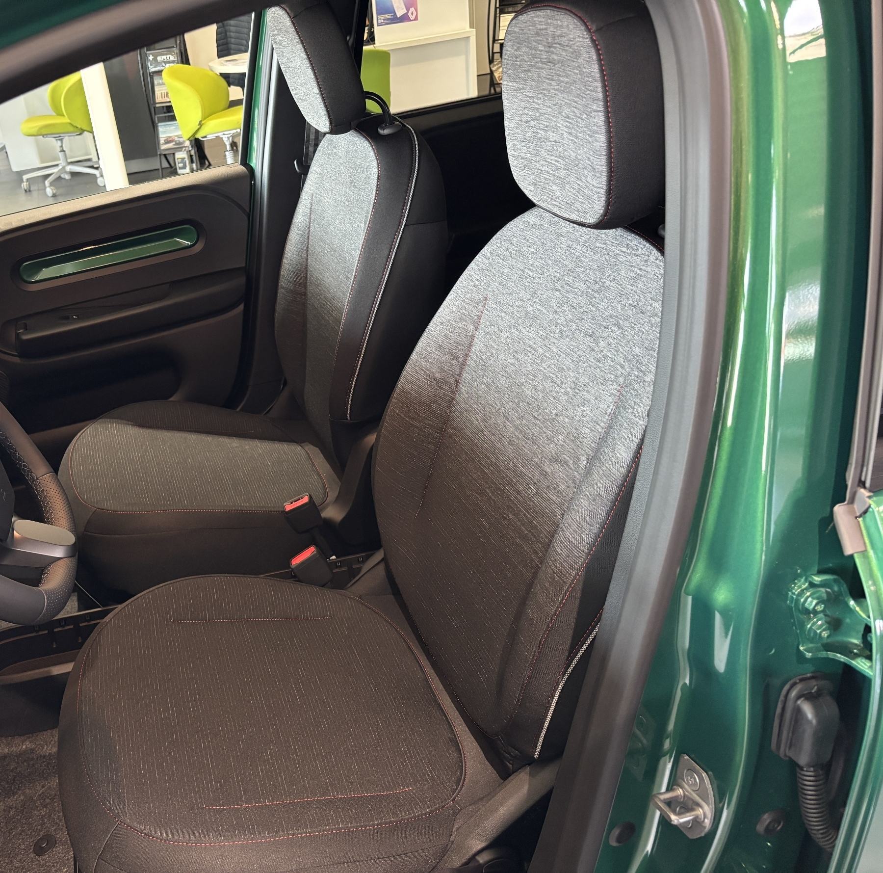 Bild 20 - Twingo E-TECH elektrisch Techno 80 Urban Range