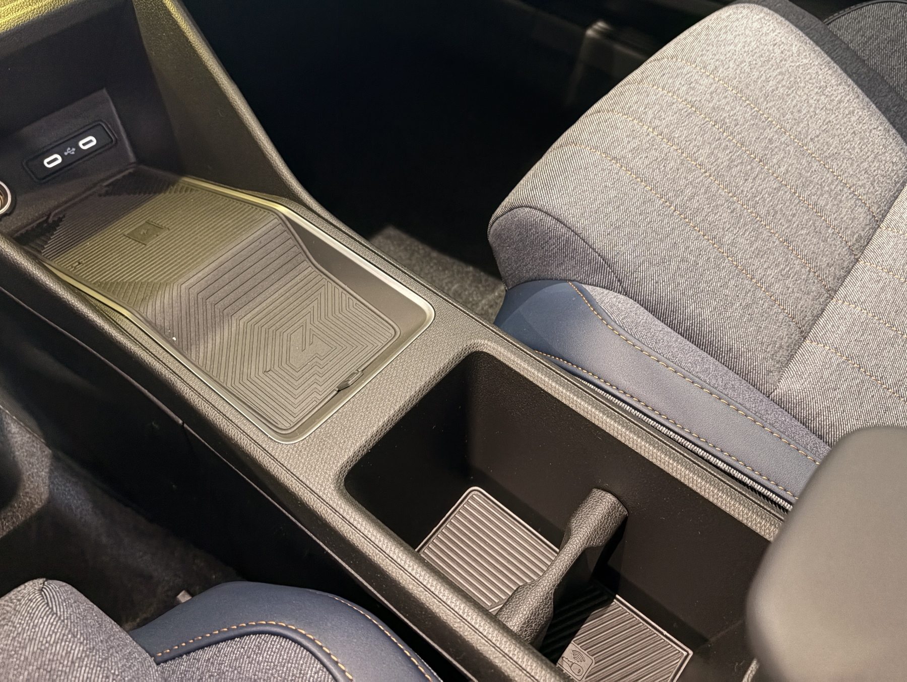 Bild 6 - R 4 4 E-Tech elektrisch Techno 150 Comfort Range