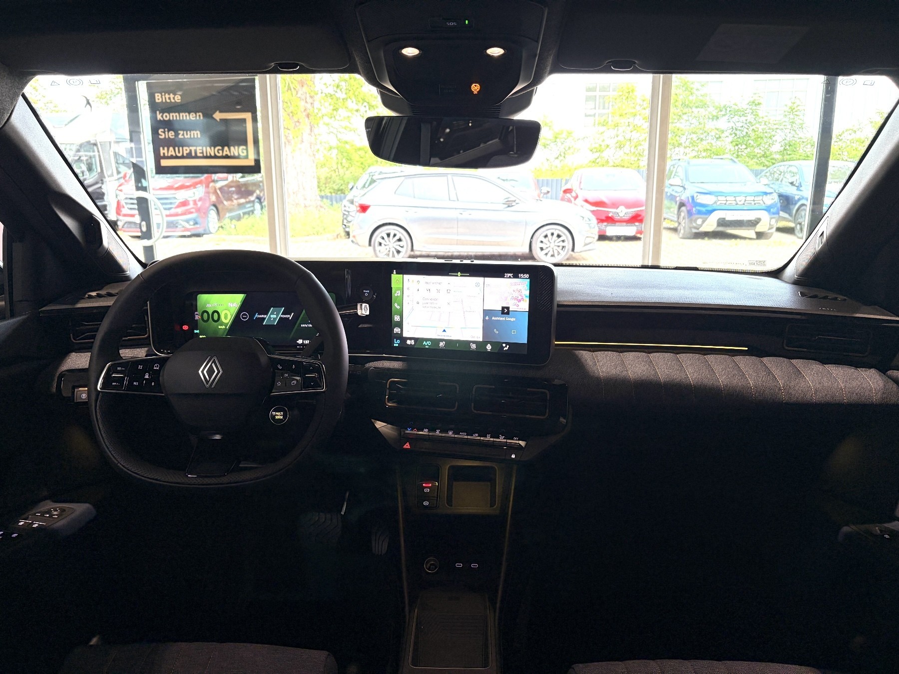 Bild 48 - R 4 4 E-Tech elektrisch Techno 150 Comfort Range