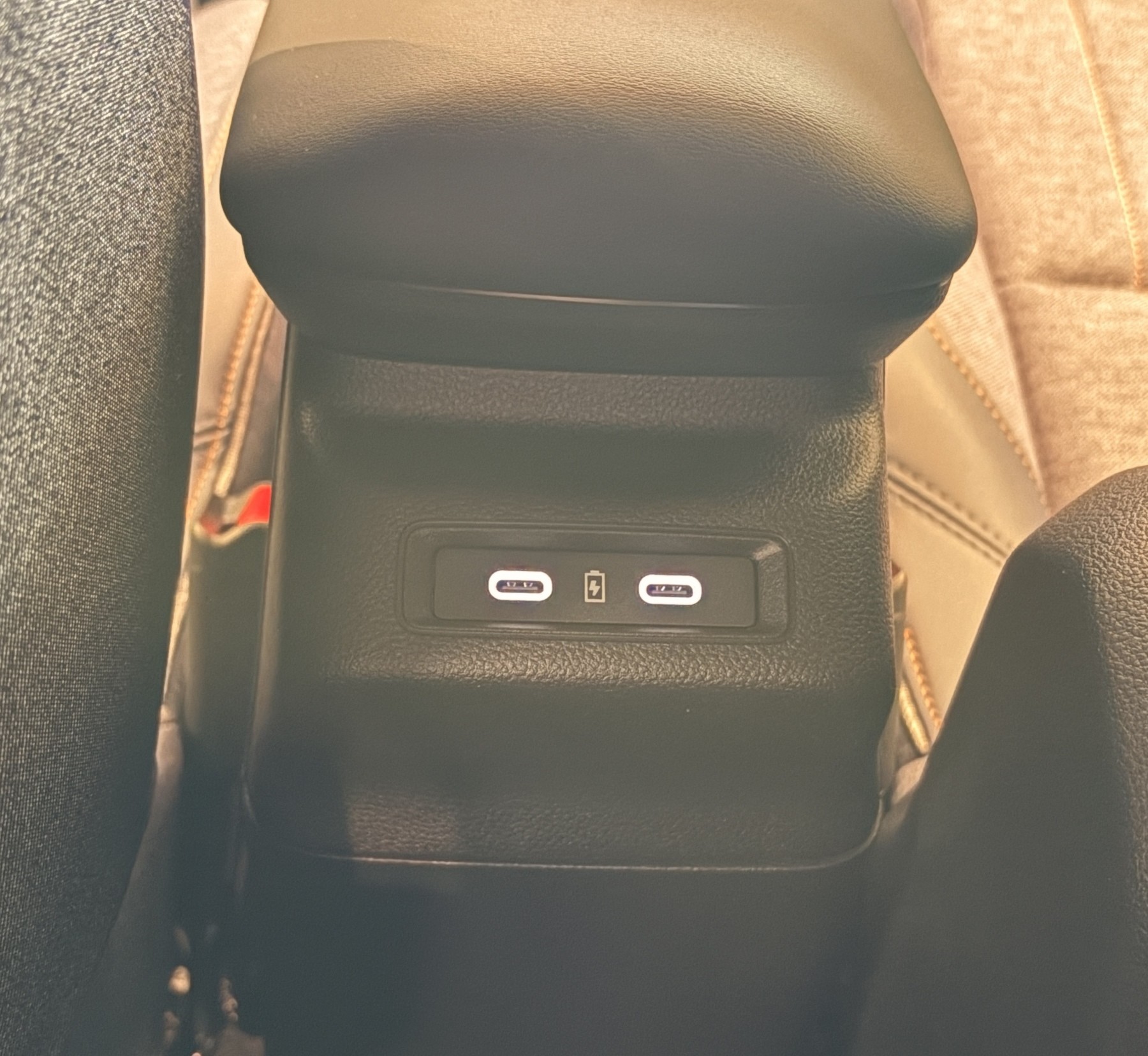 Bild 49 - R 4 4 E-Tech elektrisch Techno 150 Comfort Range