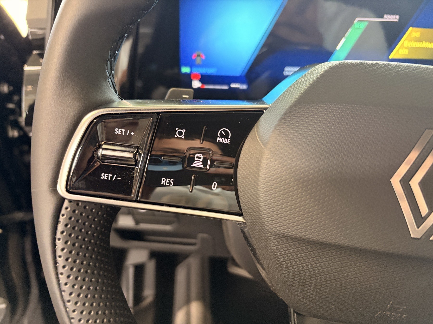 Bild 28 - Koleos TECHNO dCi 185 PS 4WD Automatik