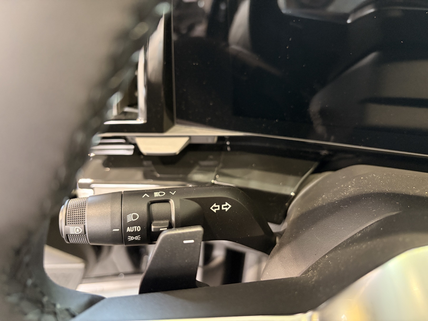 Bild 30 - Koleos TECHNO dCi 185 PS 4WD Automatik