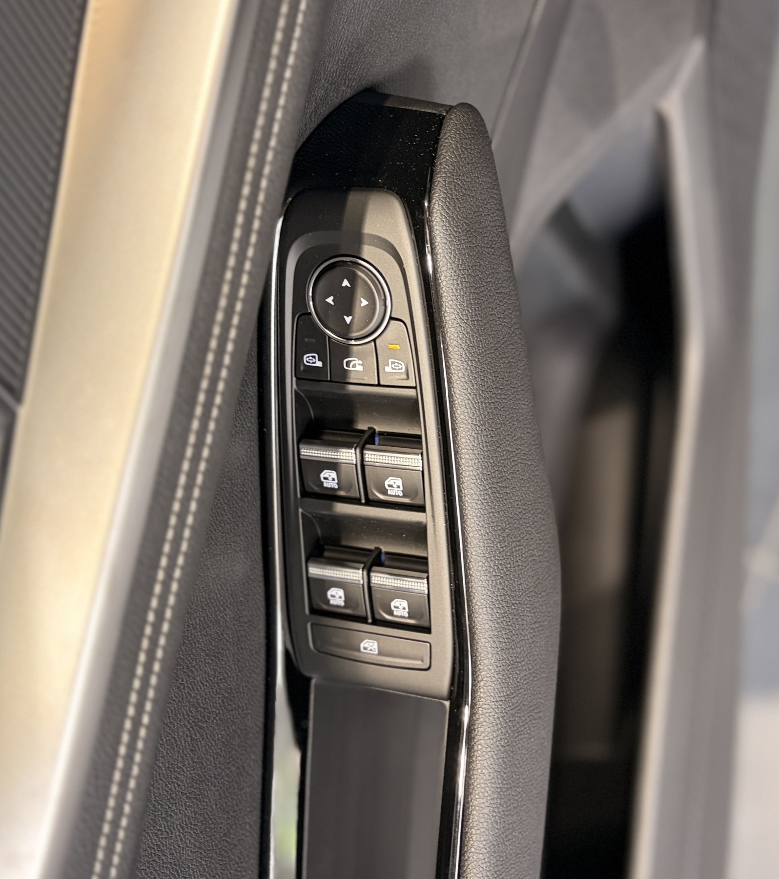 Bild 33 - Koleos TECHNO dCi 185 PS 4WD Automatik
